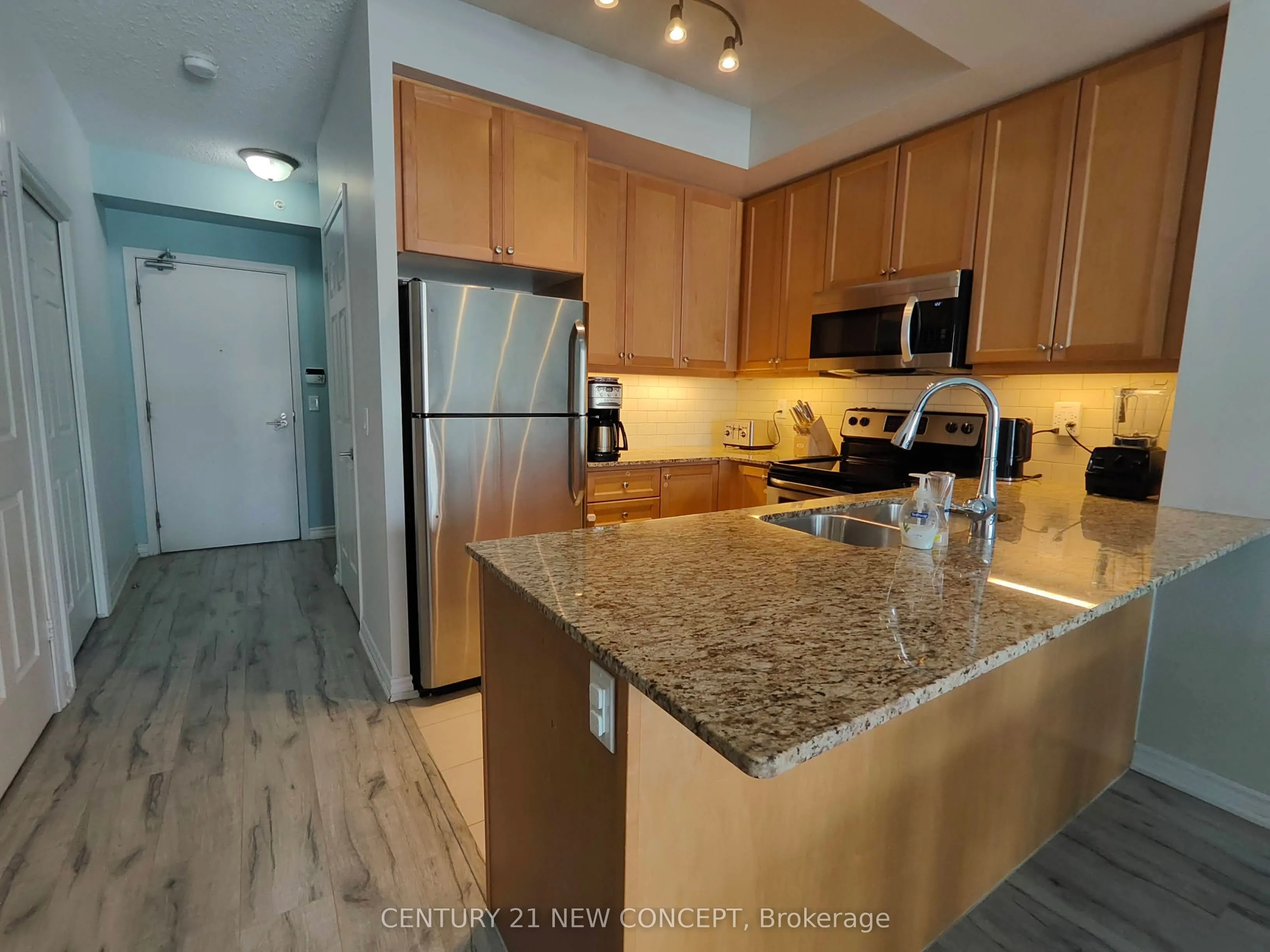 15 James Finlay Way #703