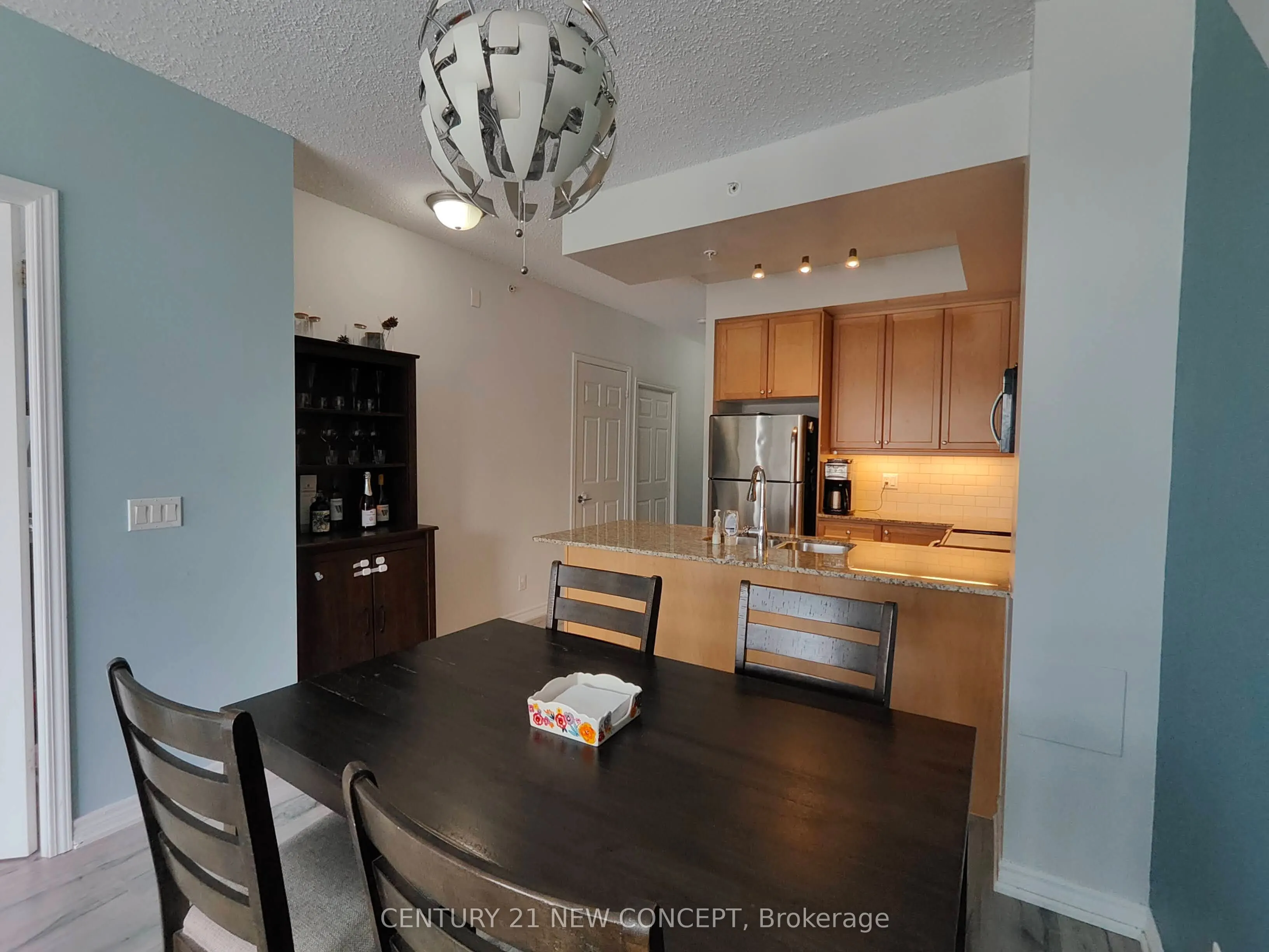 15 James Finlay Way #703