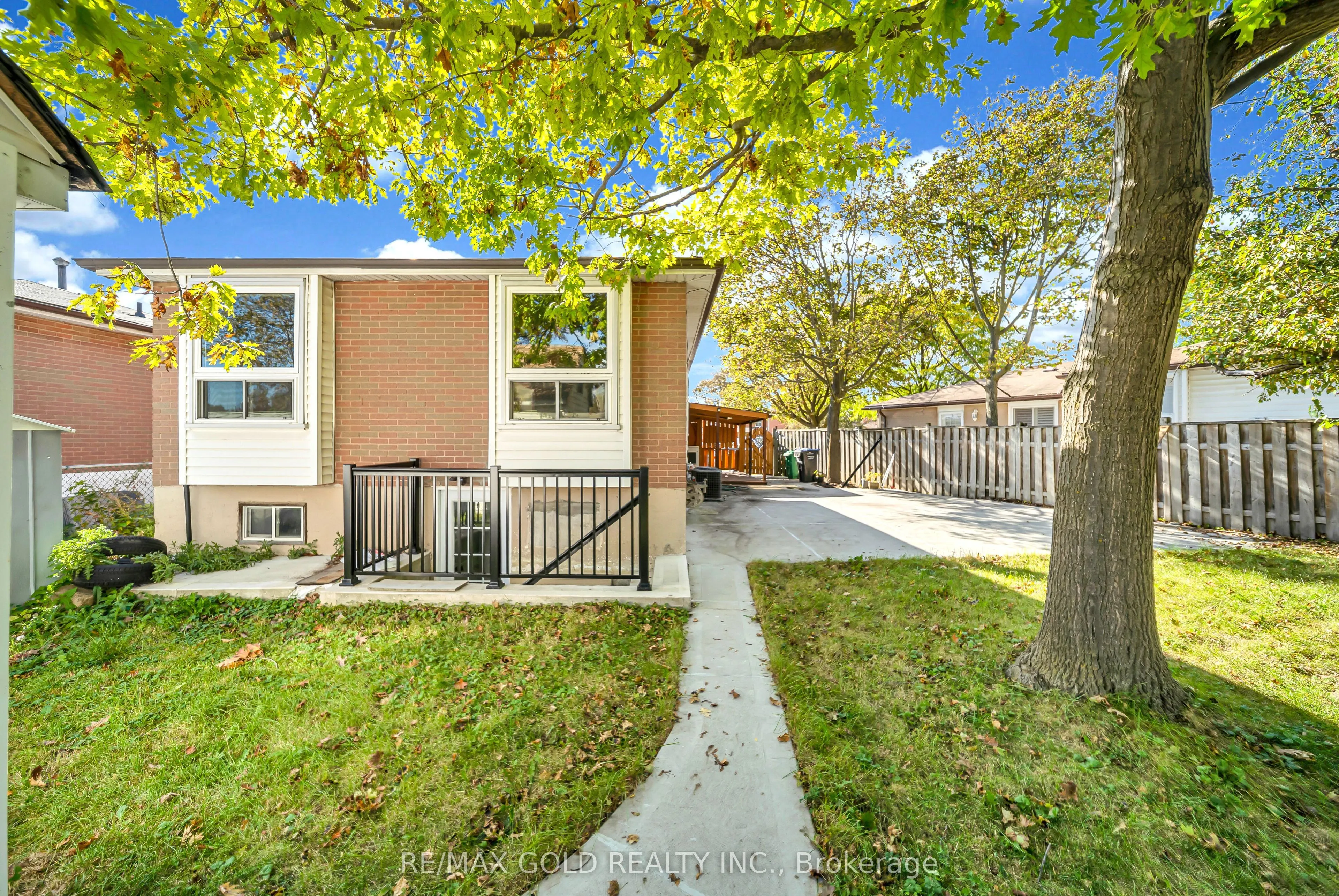 70 Glenmore Crescent #Main