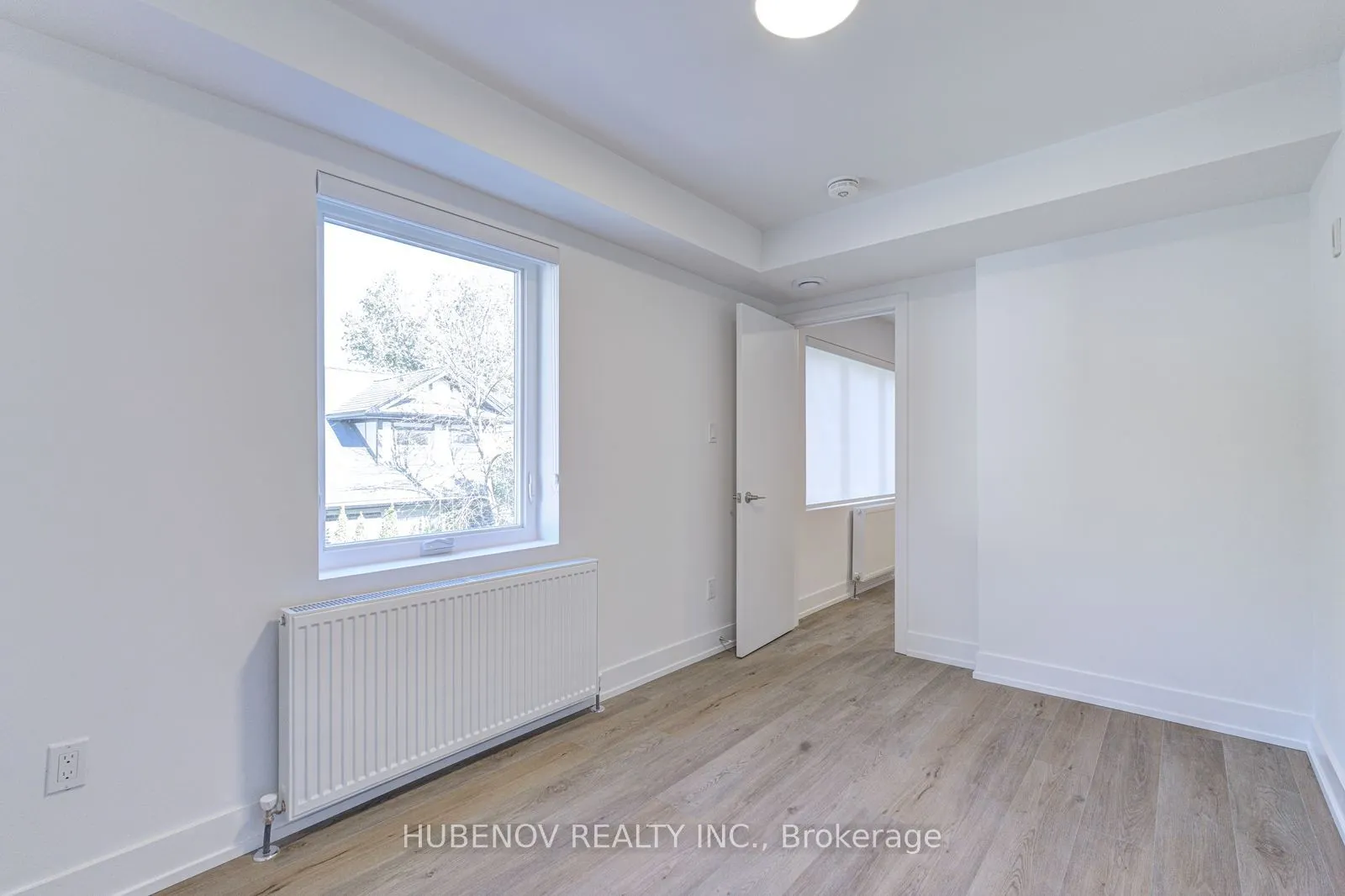 222 Lakeshore Road E