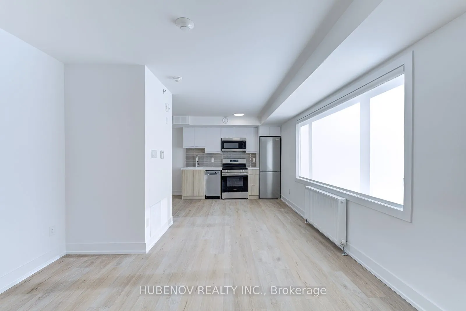 222 Lakeshore Road E