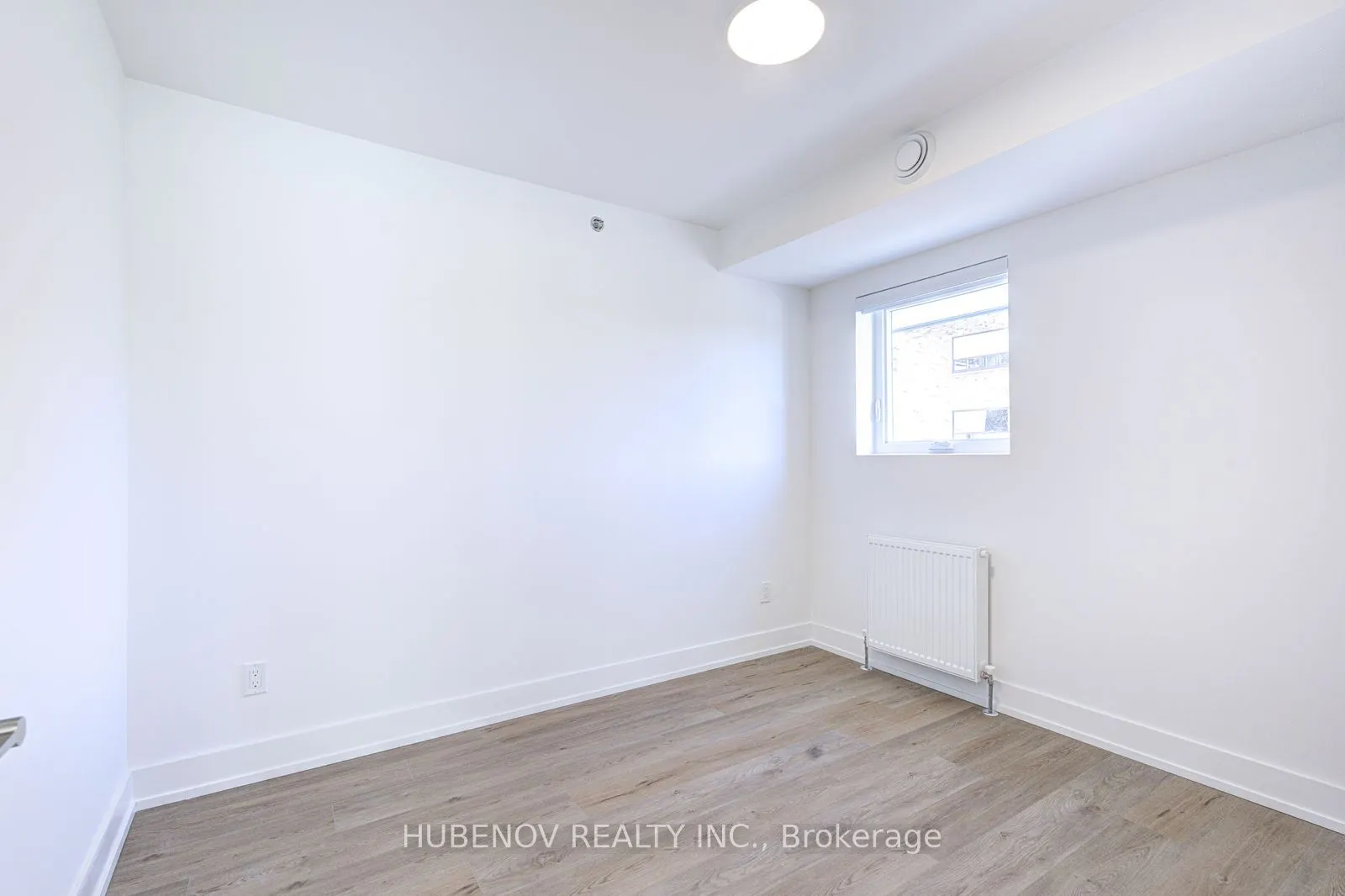 222 Lakeshore Road E