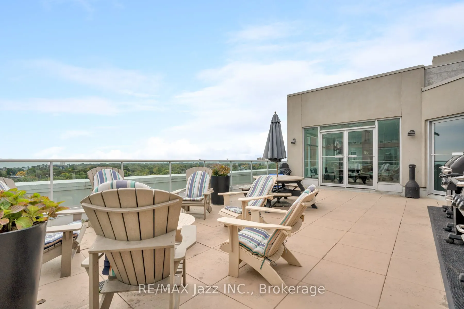 200 Manitoba Street #609