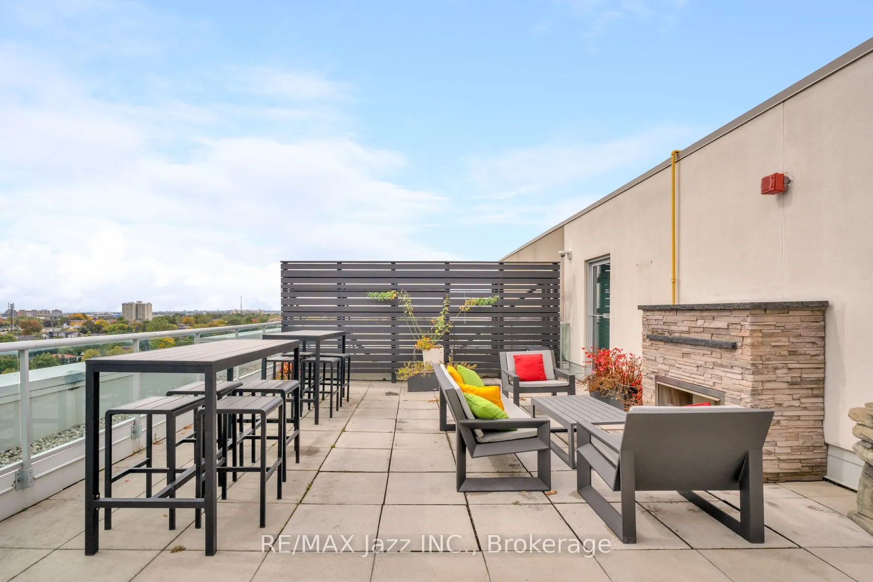 200 Manitoba Street #609