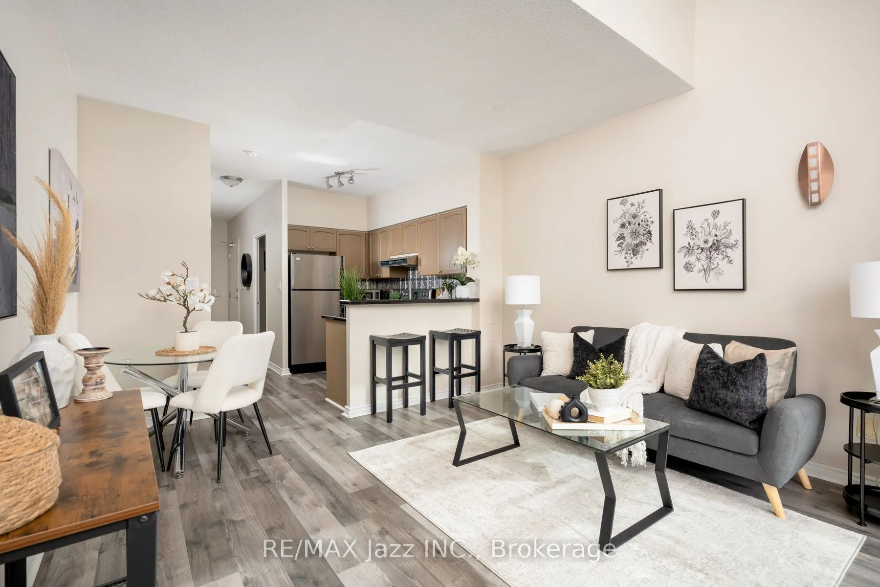 200 Manitoba Street #609