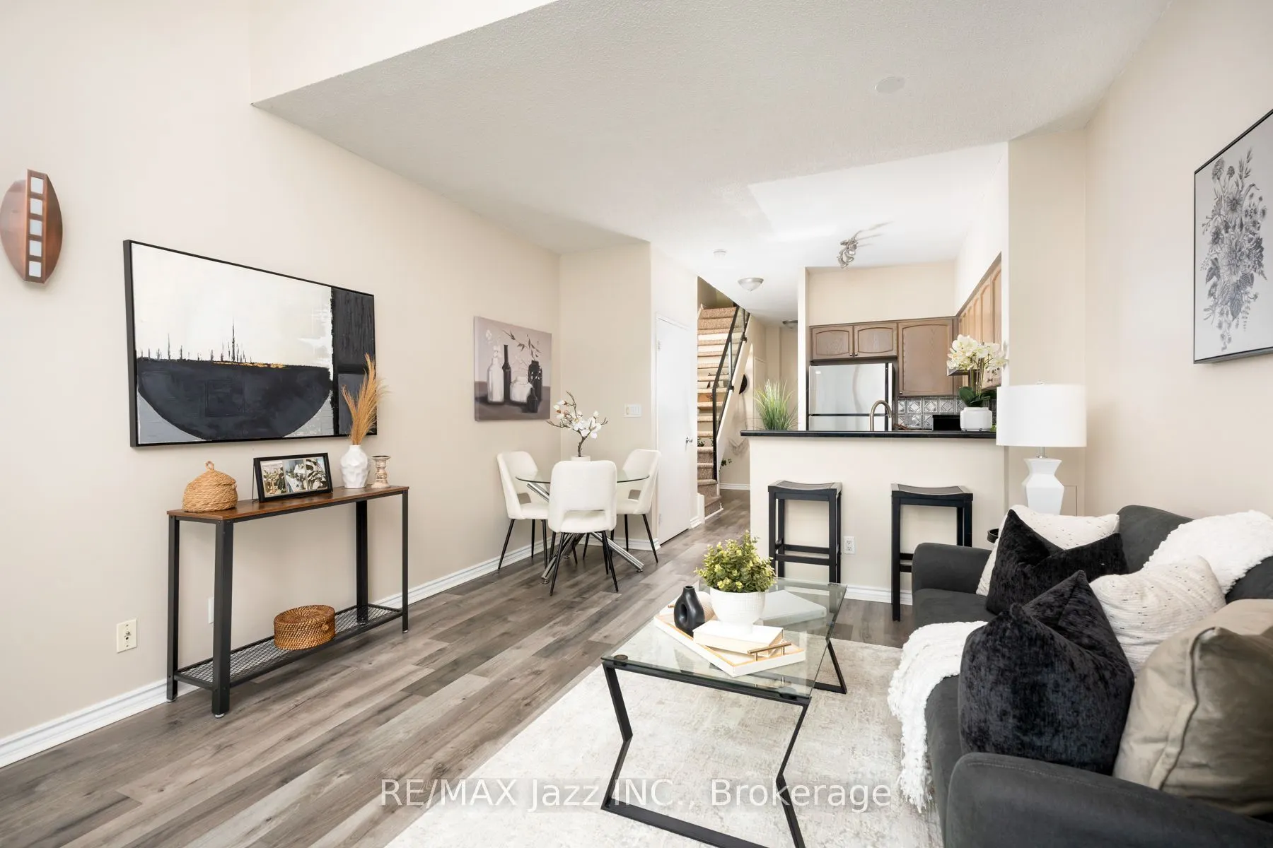 200 Manitoba Street #609