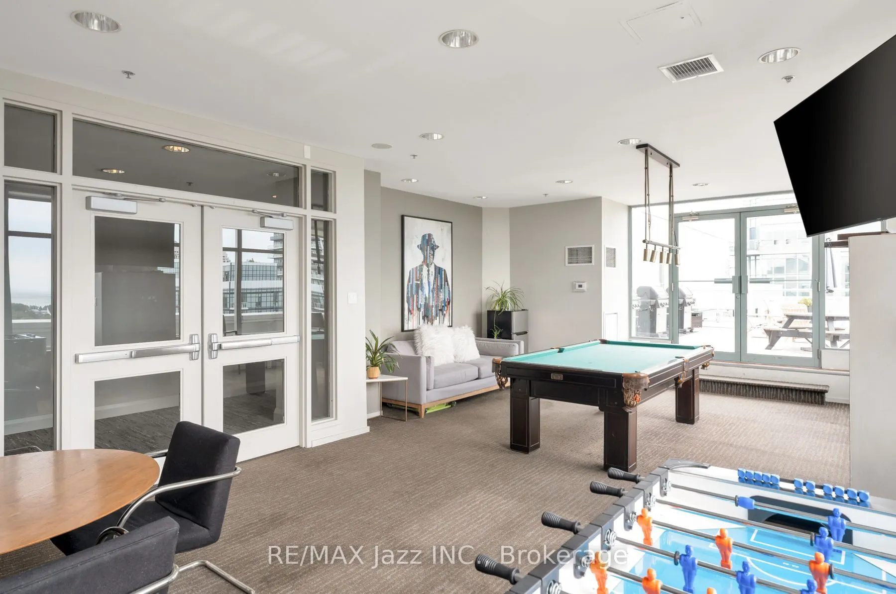 200 Manitoba Street #609