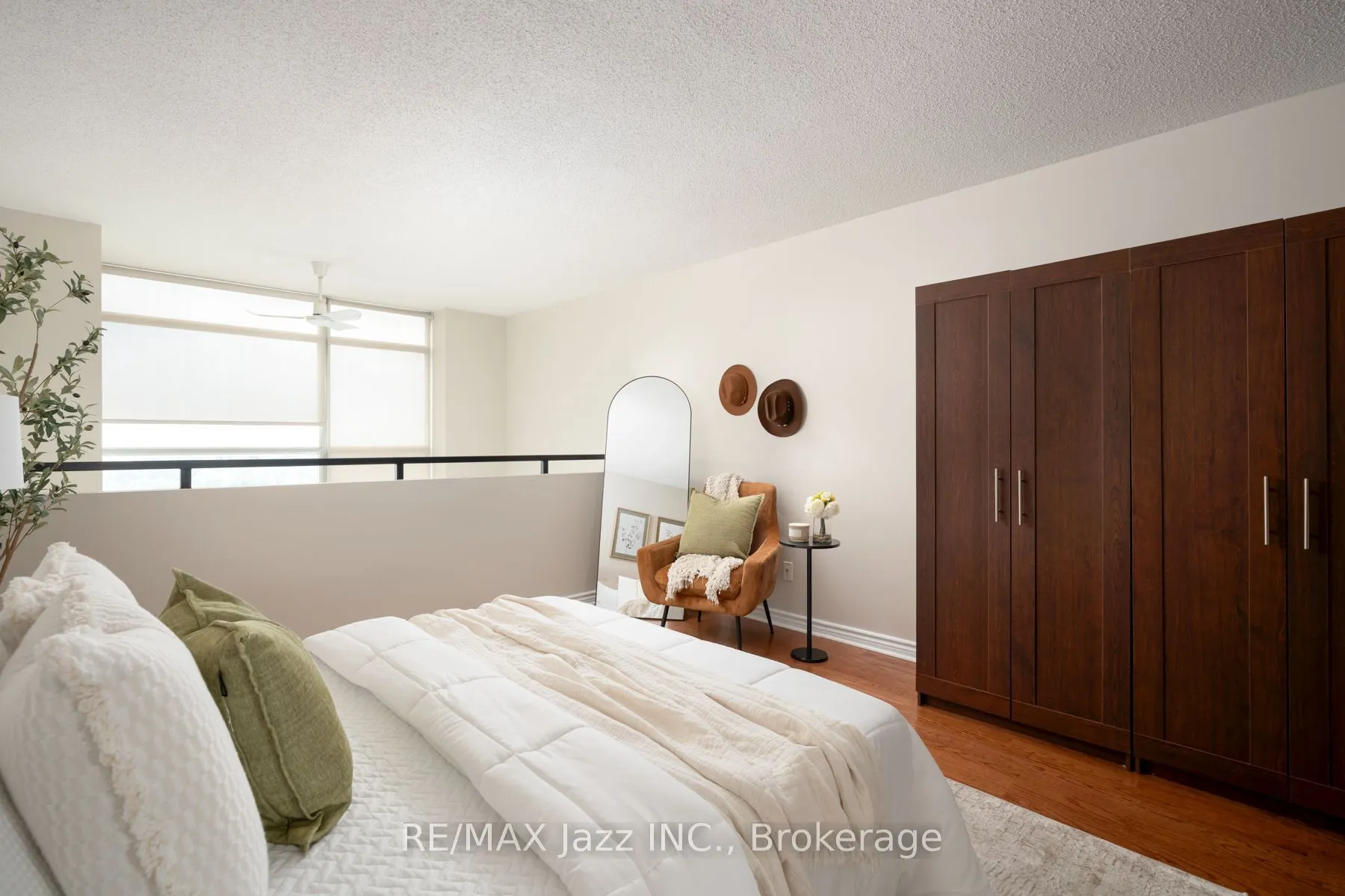 200 Manitoba Street #609