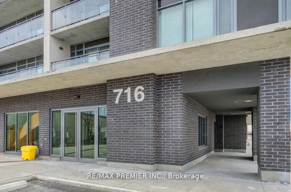 716 Main Street E #905
