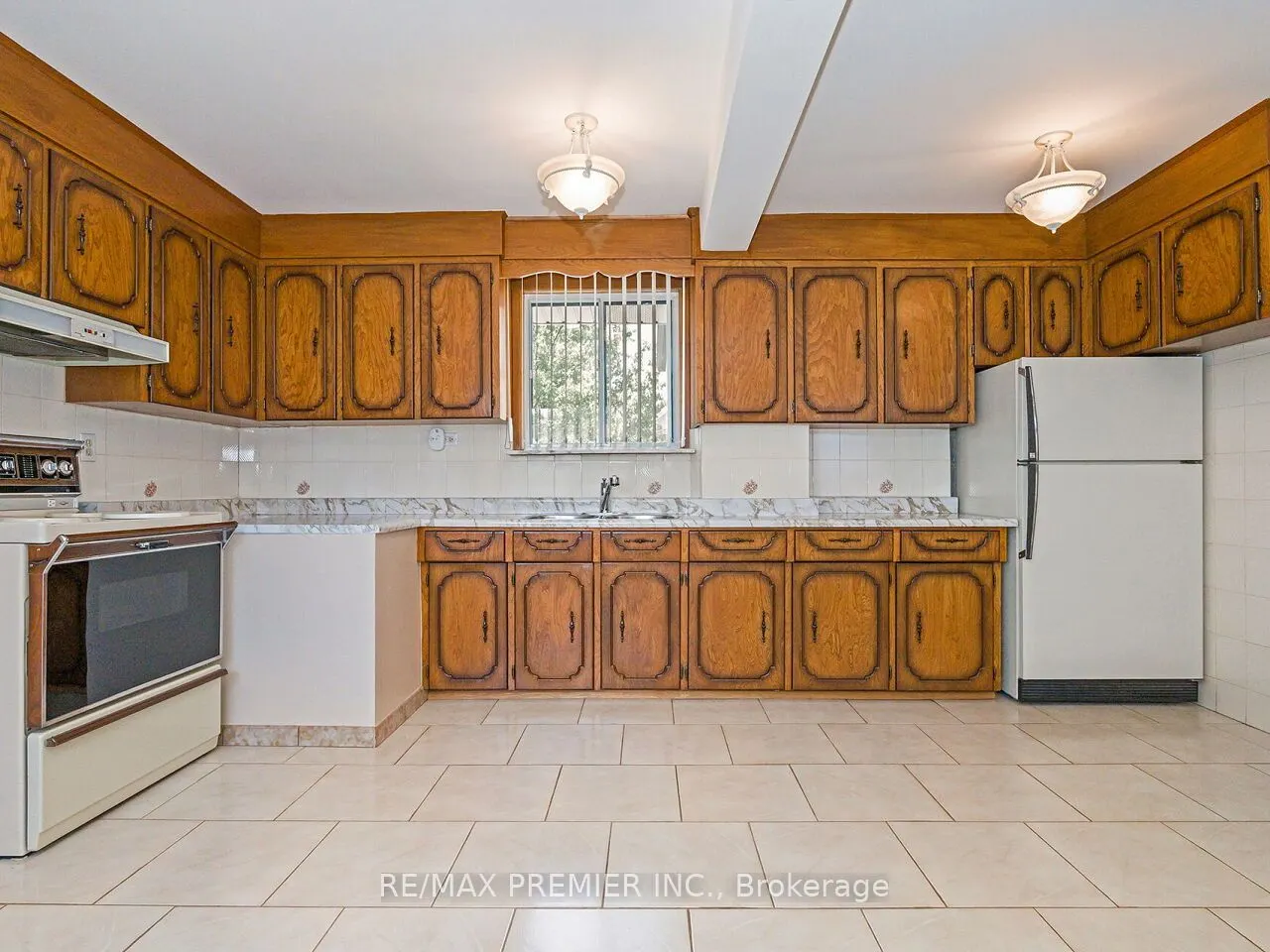 7 Mayall Avenue