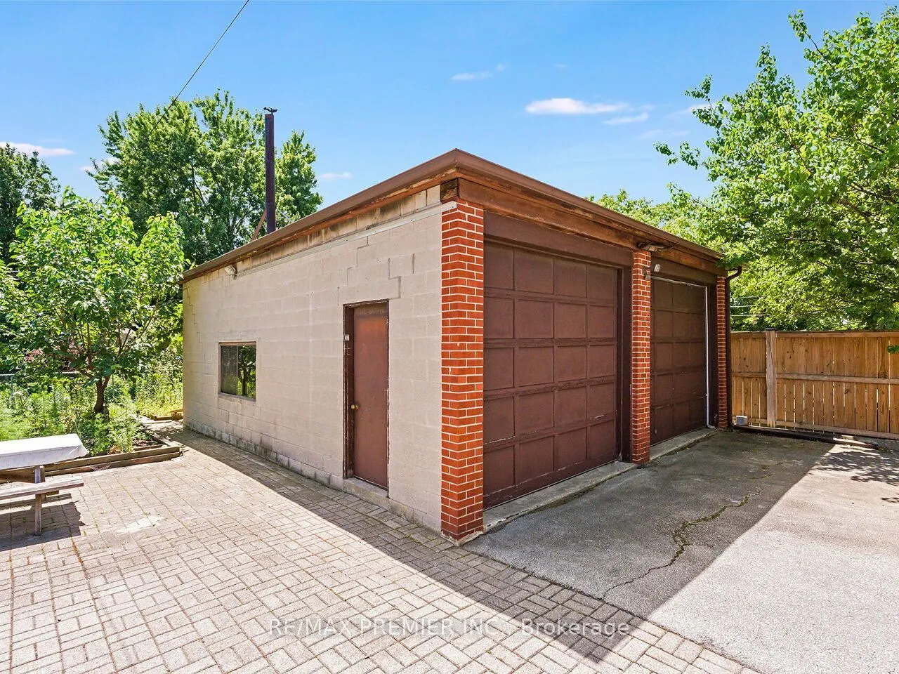 7 Mayall Avenue