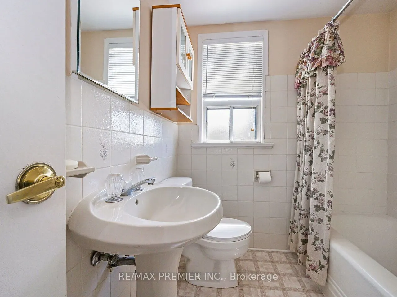 7 Mayall Avenue
