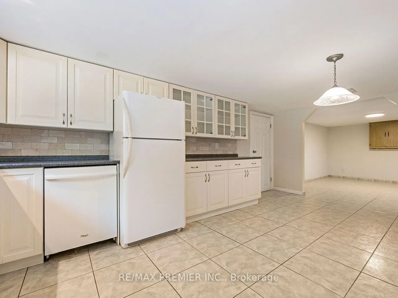 7 Mayall Avenue
