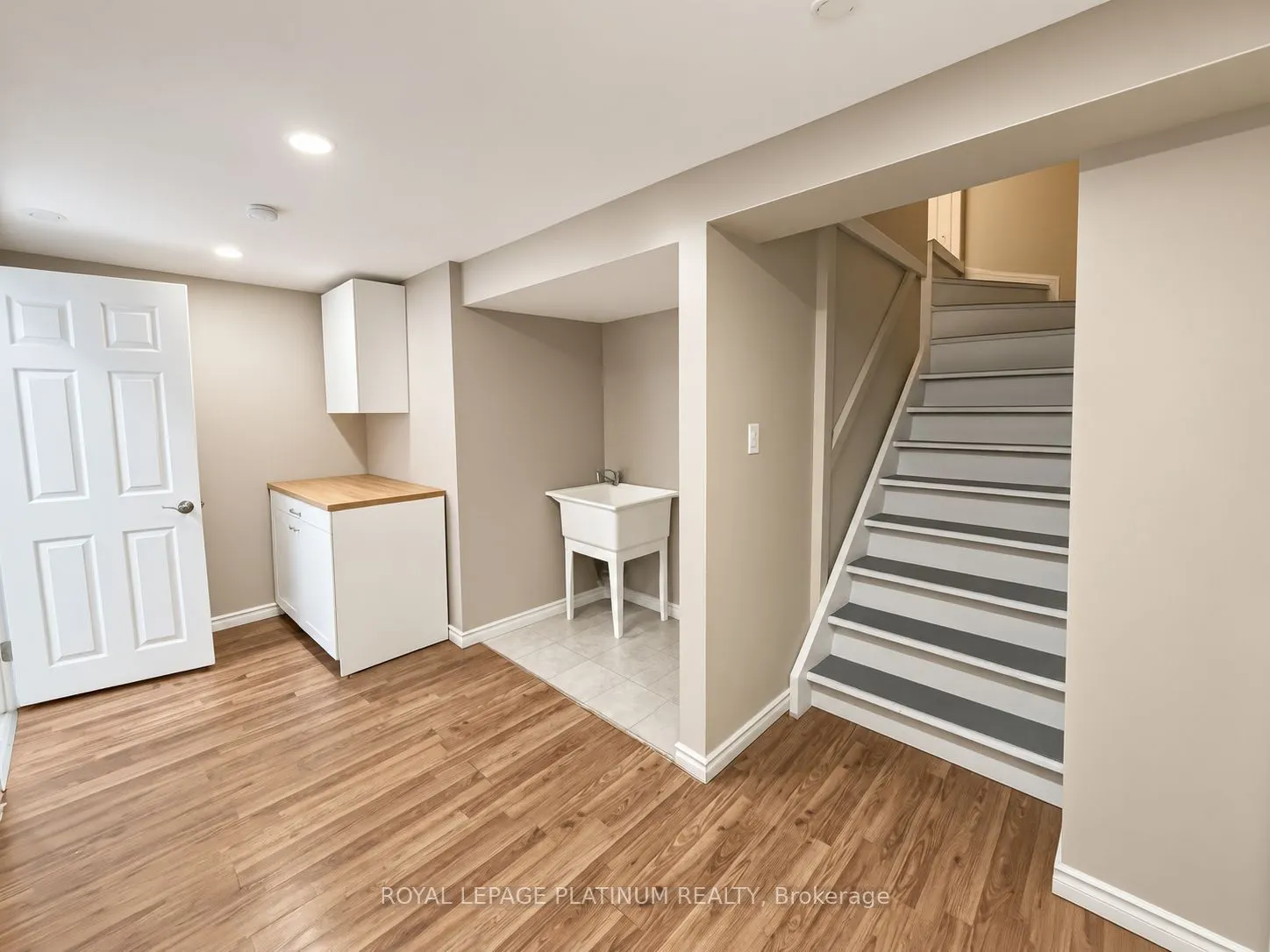 16 Joshua Court