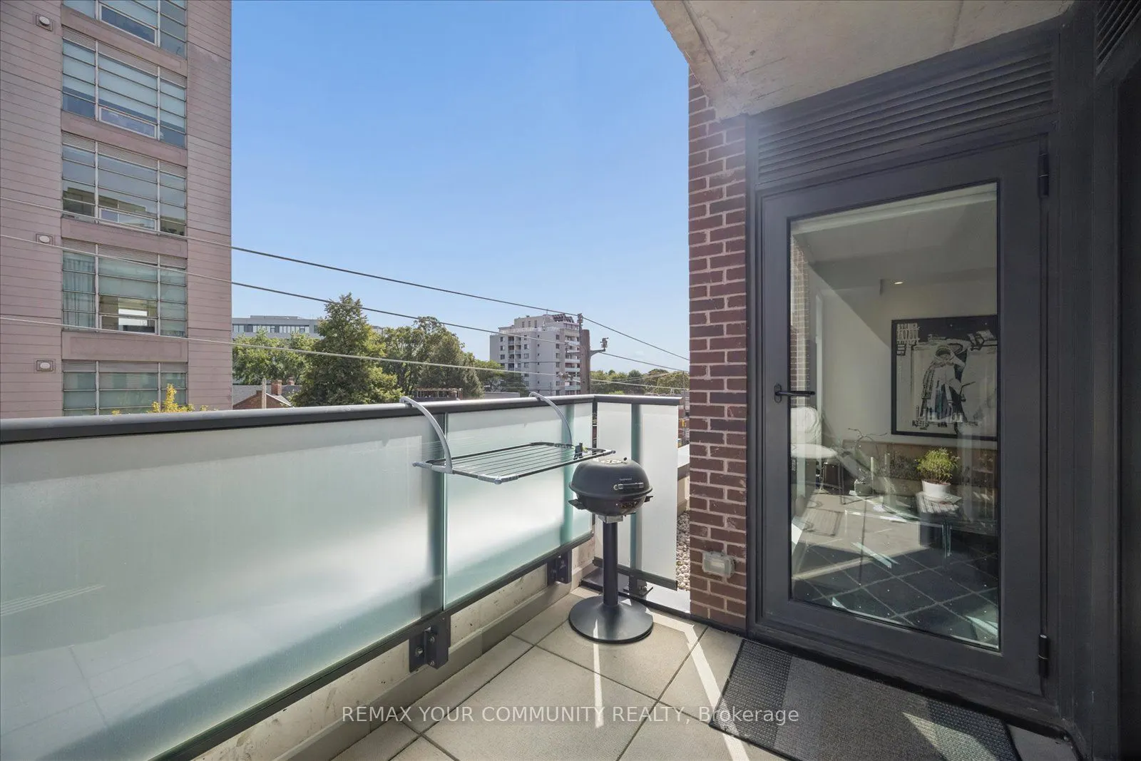 430 Roncesvalles Avenue #404