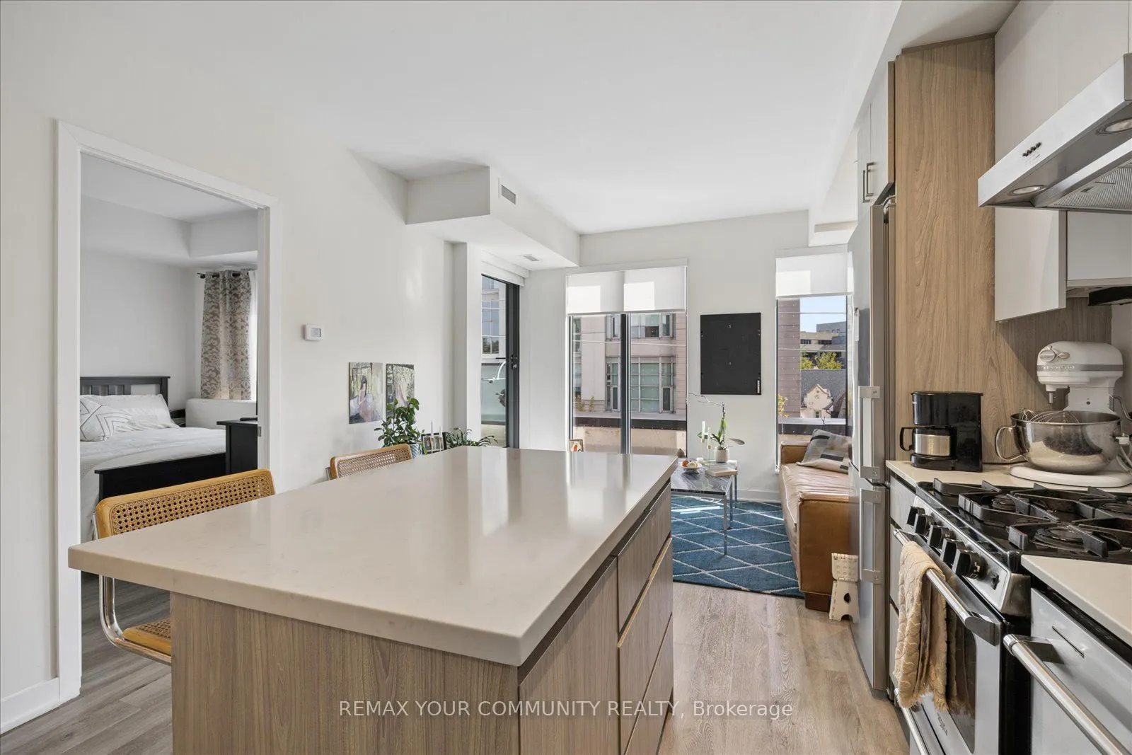 430 Roncesvalles Avenue #404