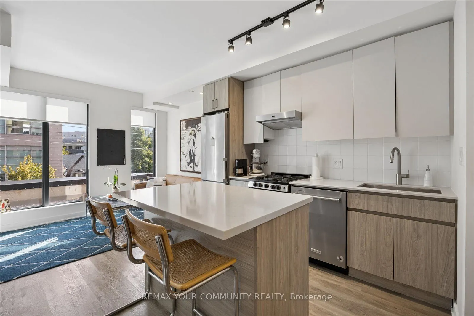 430 Roncesvalles Avenue #404