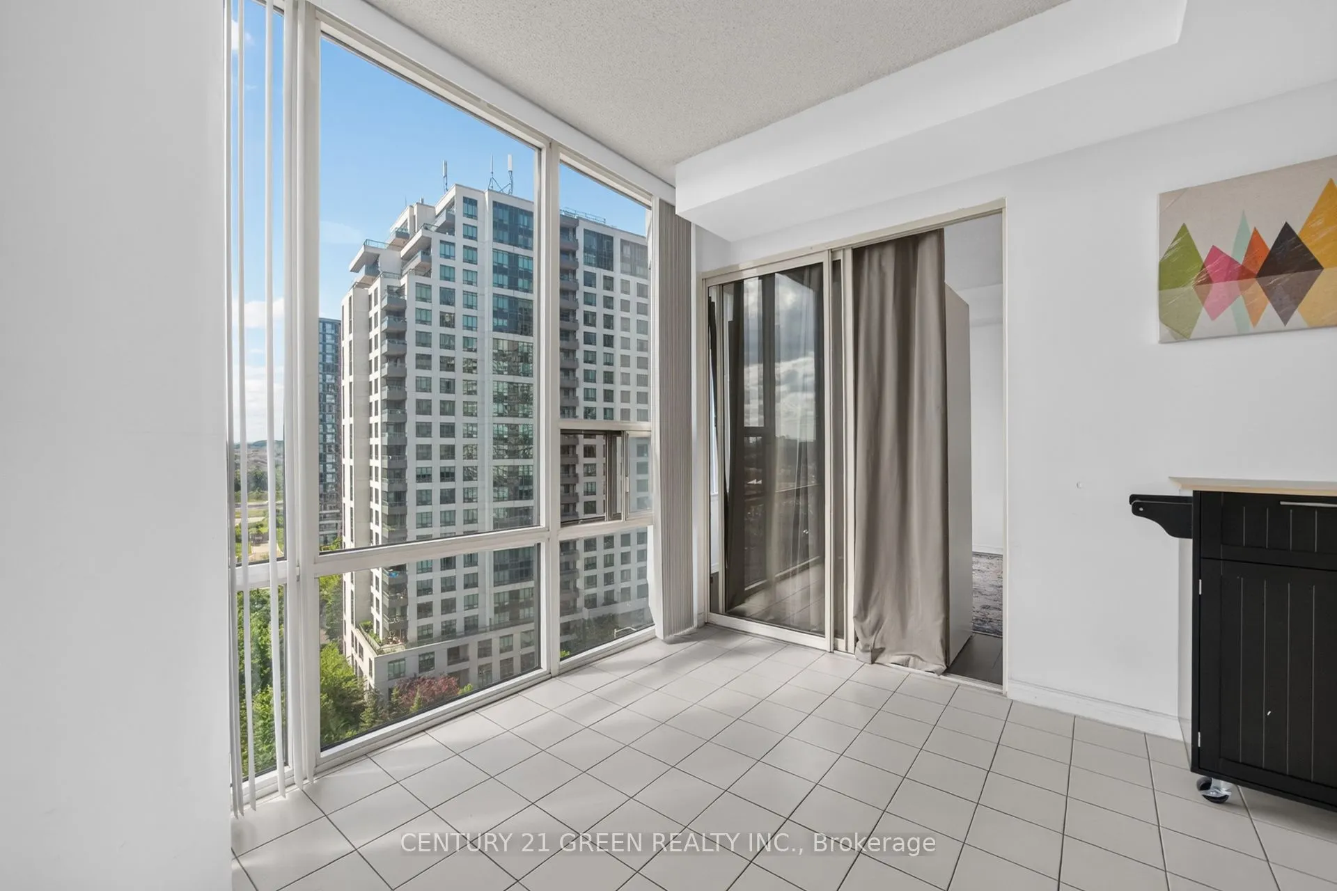 350 Rathburn Road W #1405