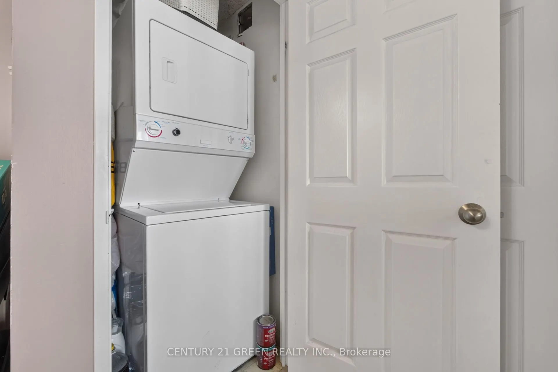 350 Rathburn Road W #1405