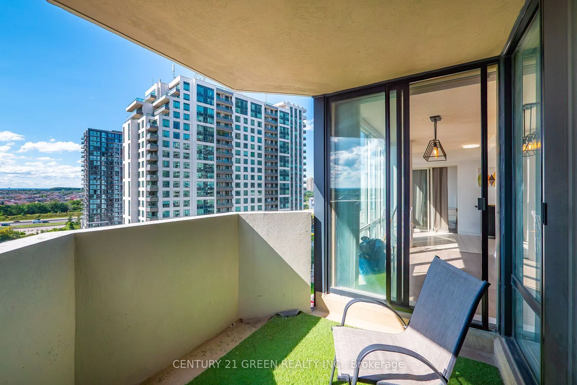 350 Rathburn Road W #1405