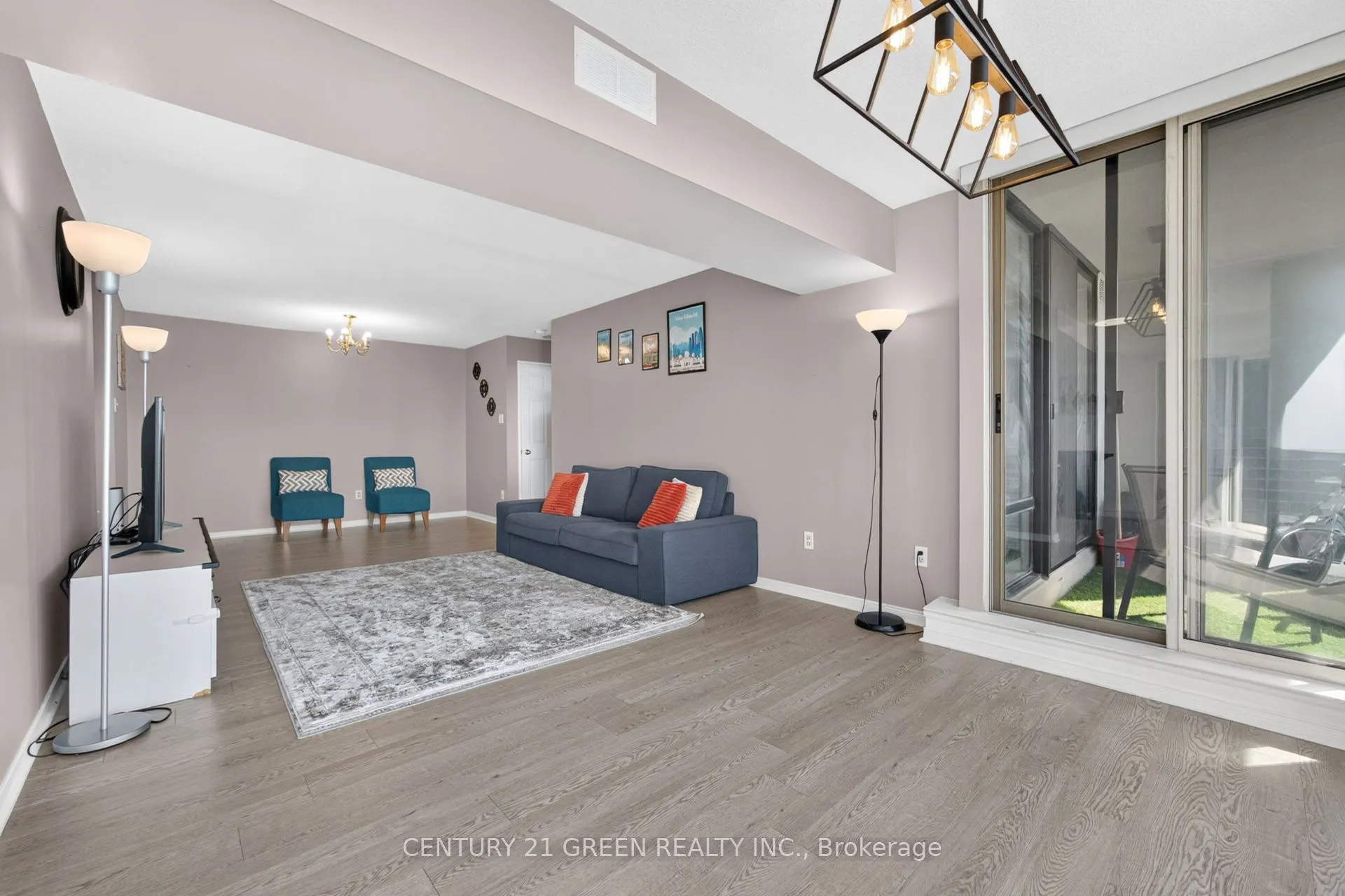 350 Rathburn Road W #1405