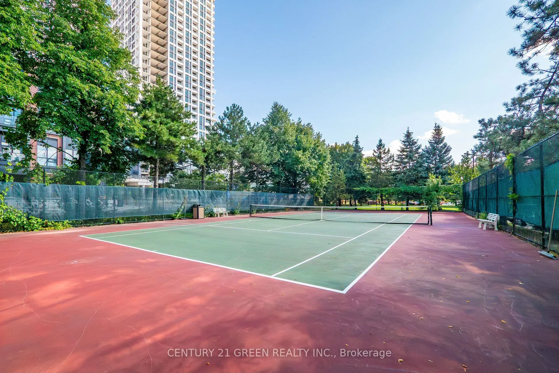 350 Rathburn Road W #1405