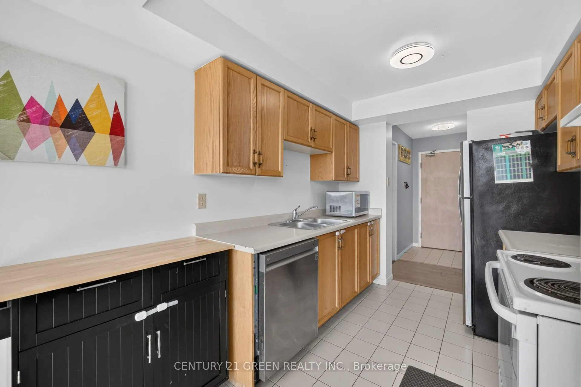 350 Rathburn Road W #1405