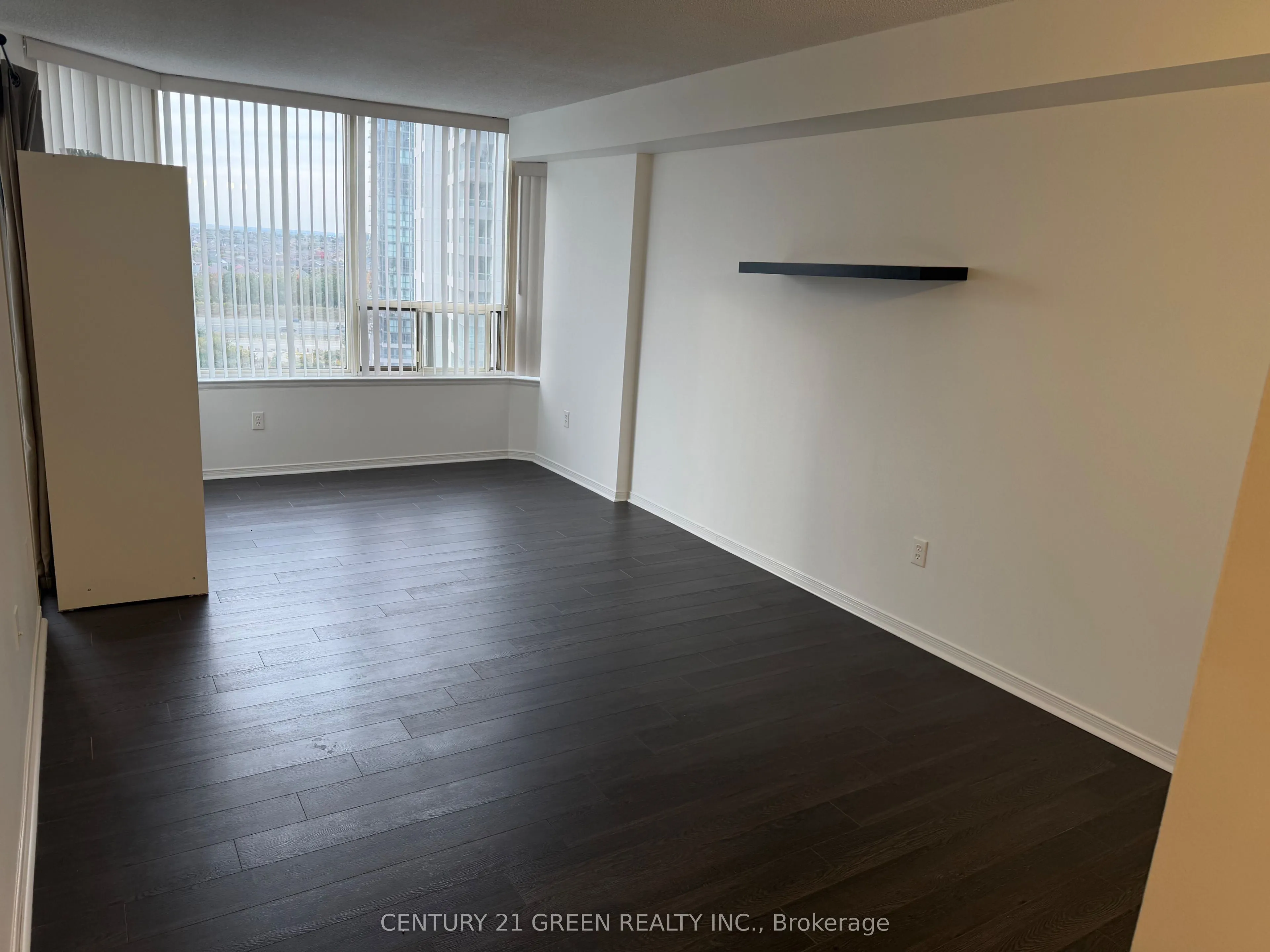 350 Rathburn Road W #1405