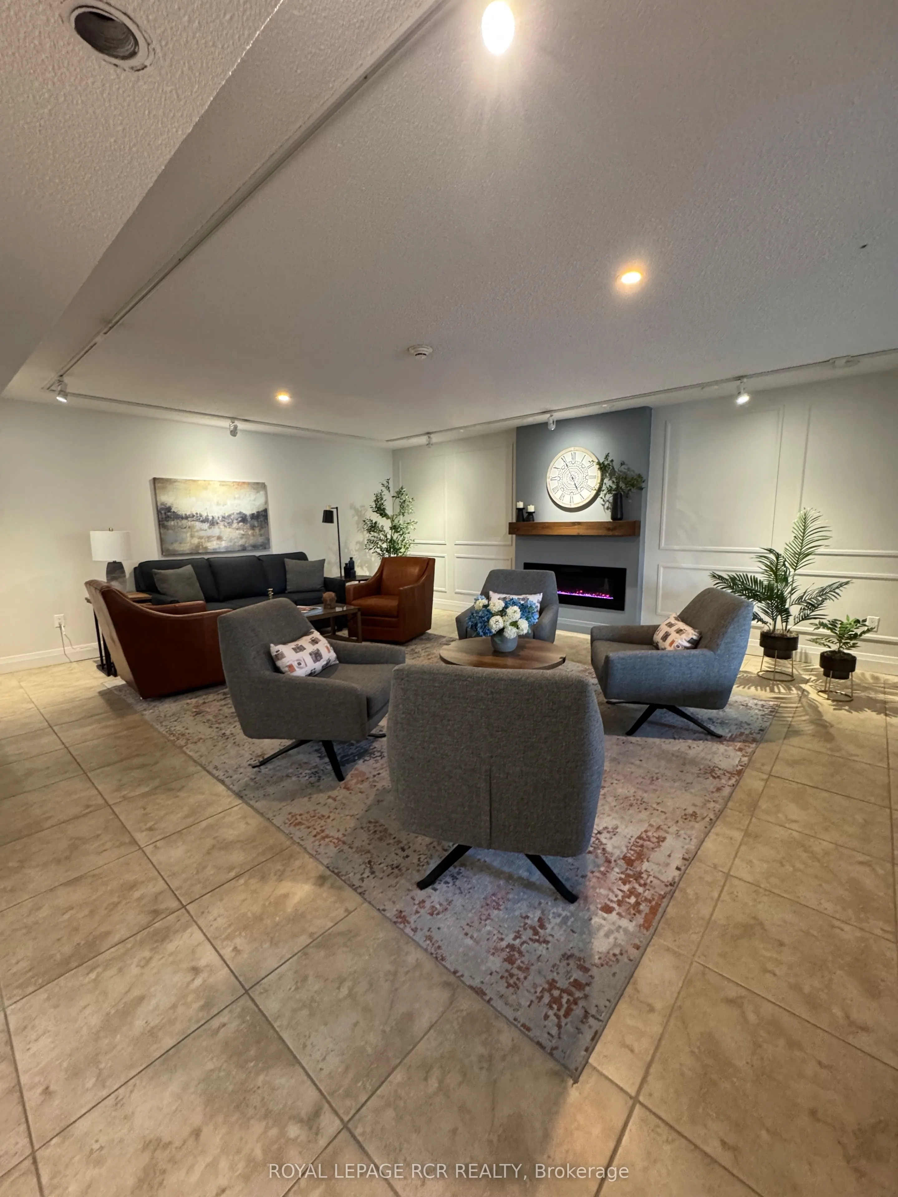8 Fead Street #300