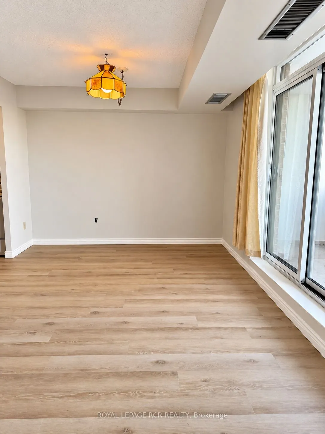 8 Fead Street #300