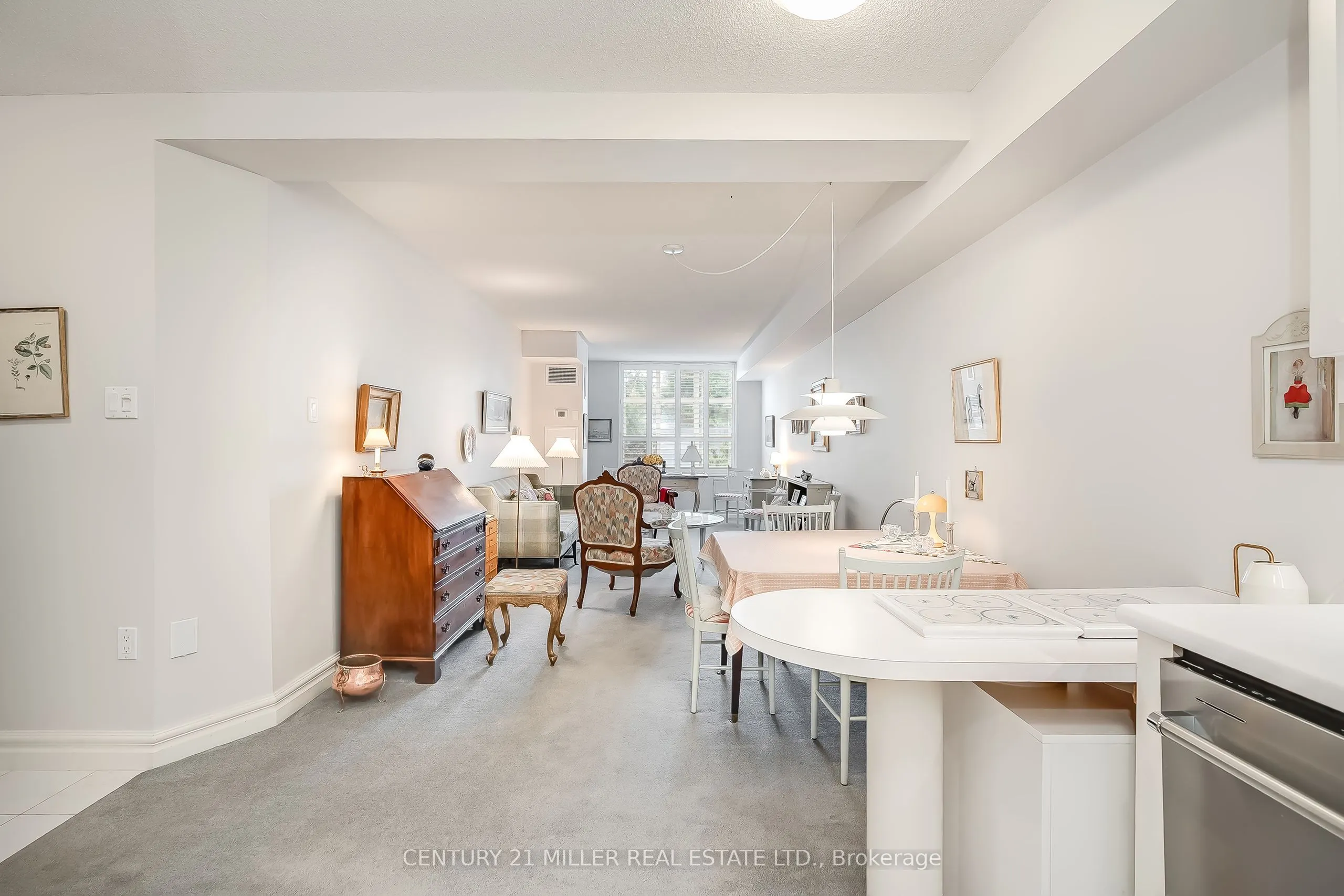 221 Robinson Street #307