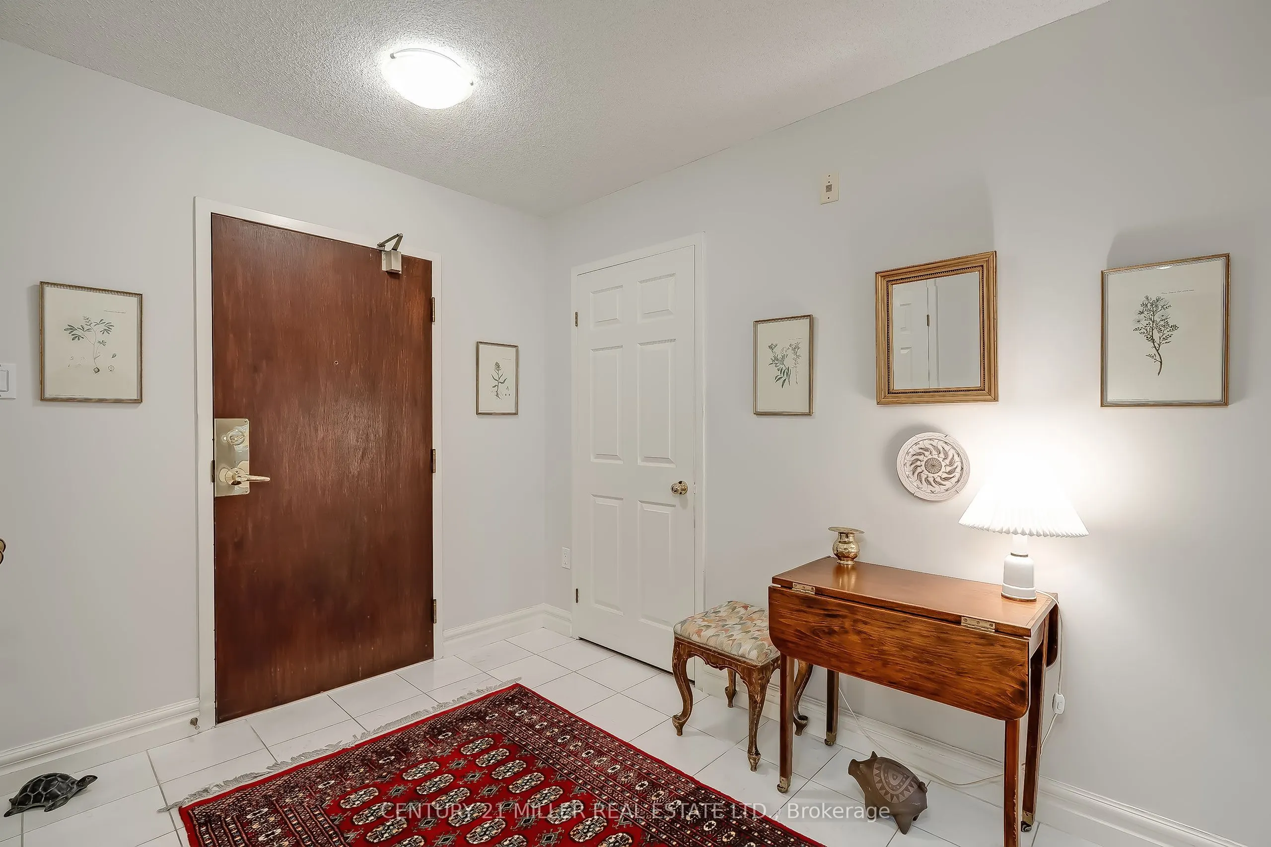 221 Robinson Street #307