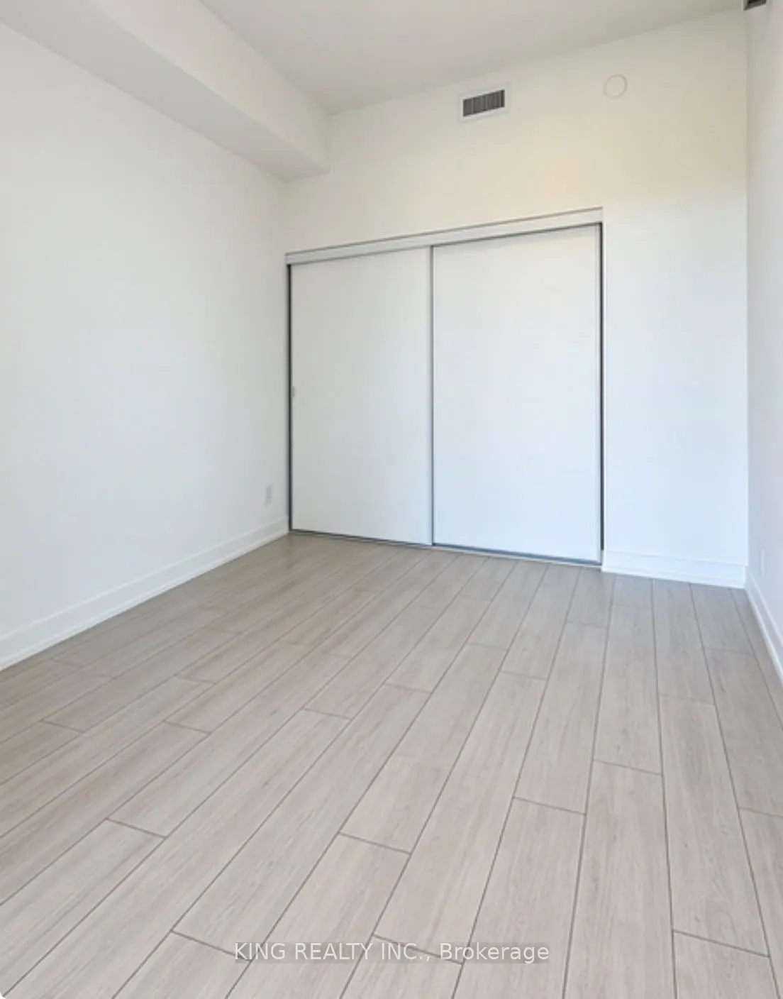 270 Dufferin Street S #525