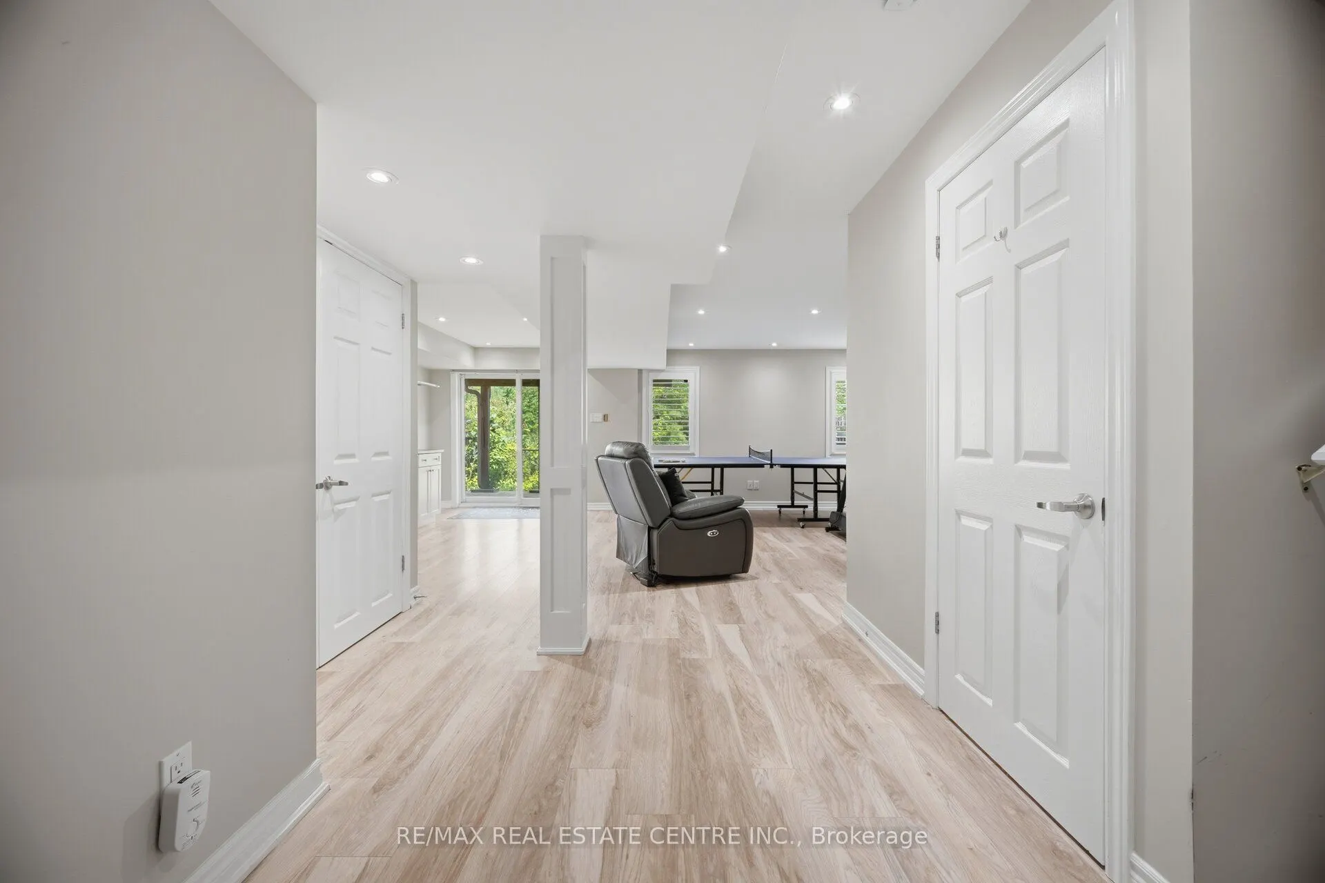 2425 QUETICO Crescent