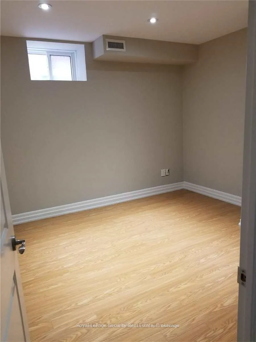 48 Station Road #Basement