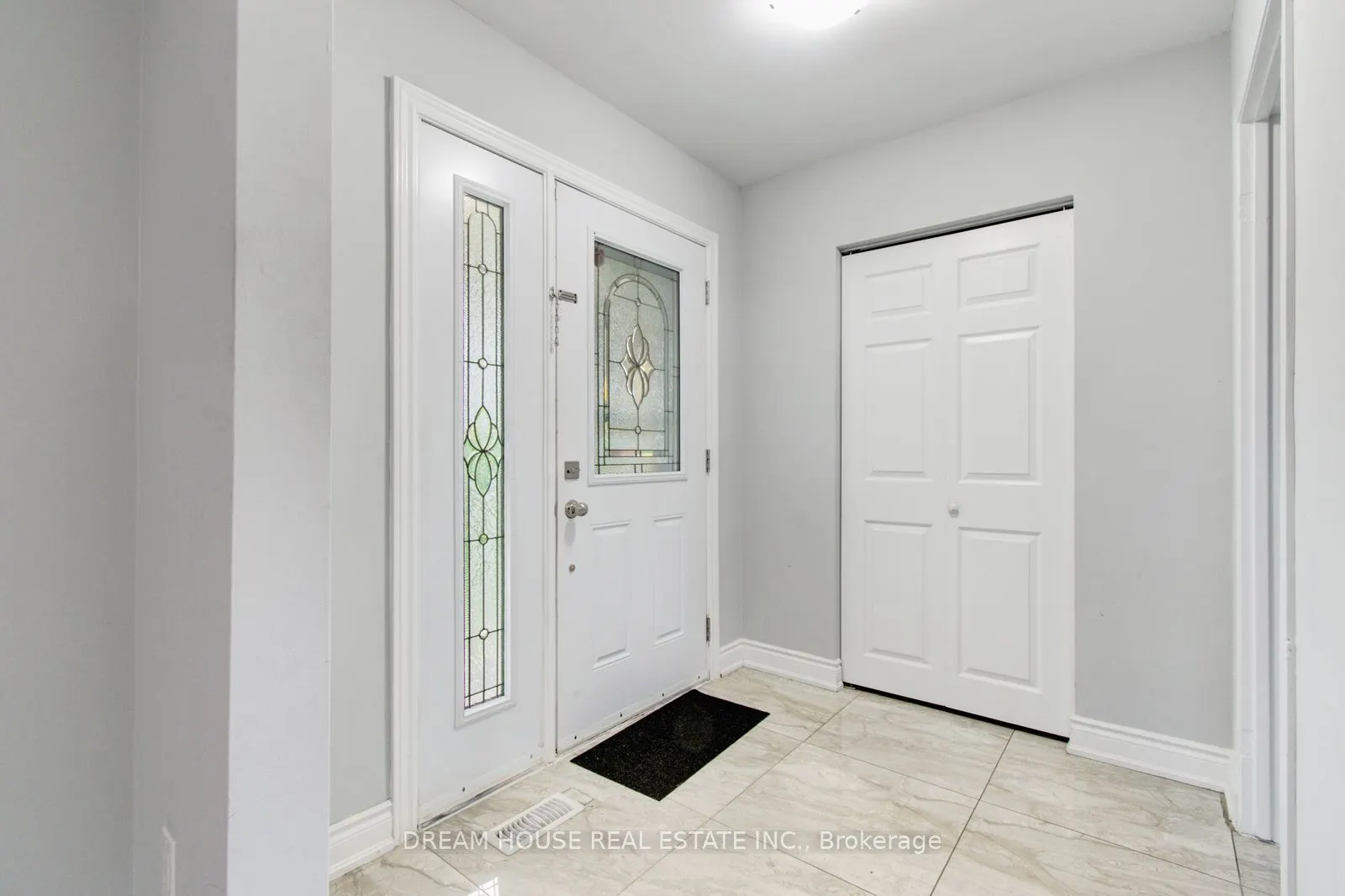 3764 Wyewood Road