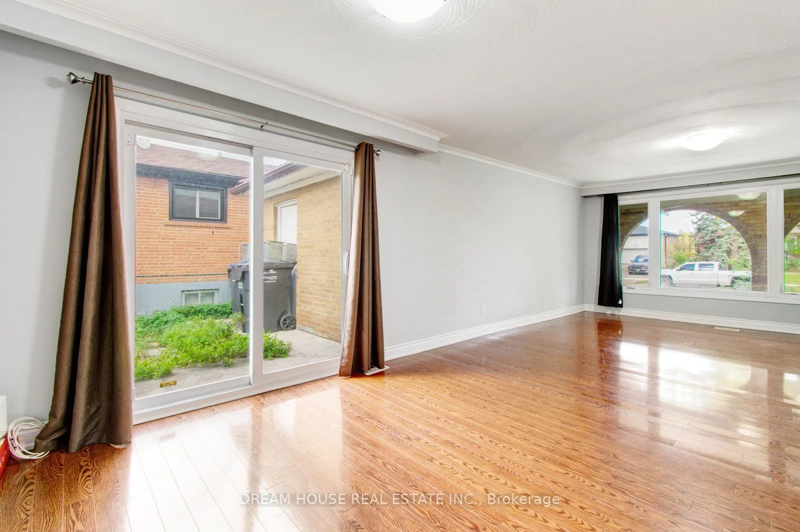 3764 Wyewood Road