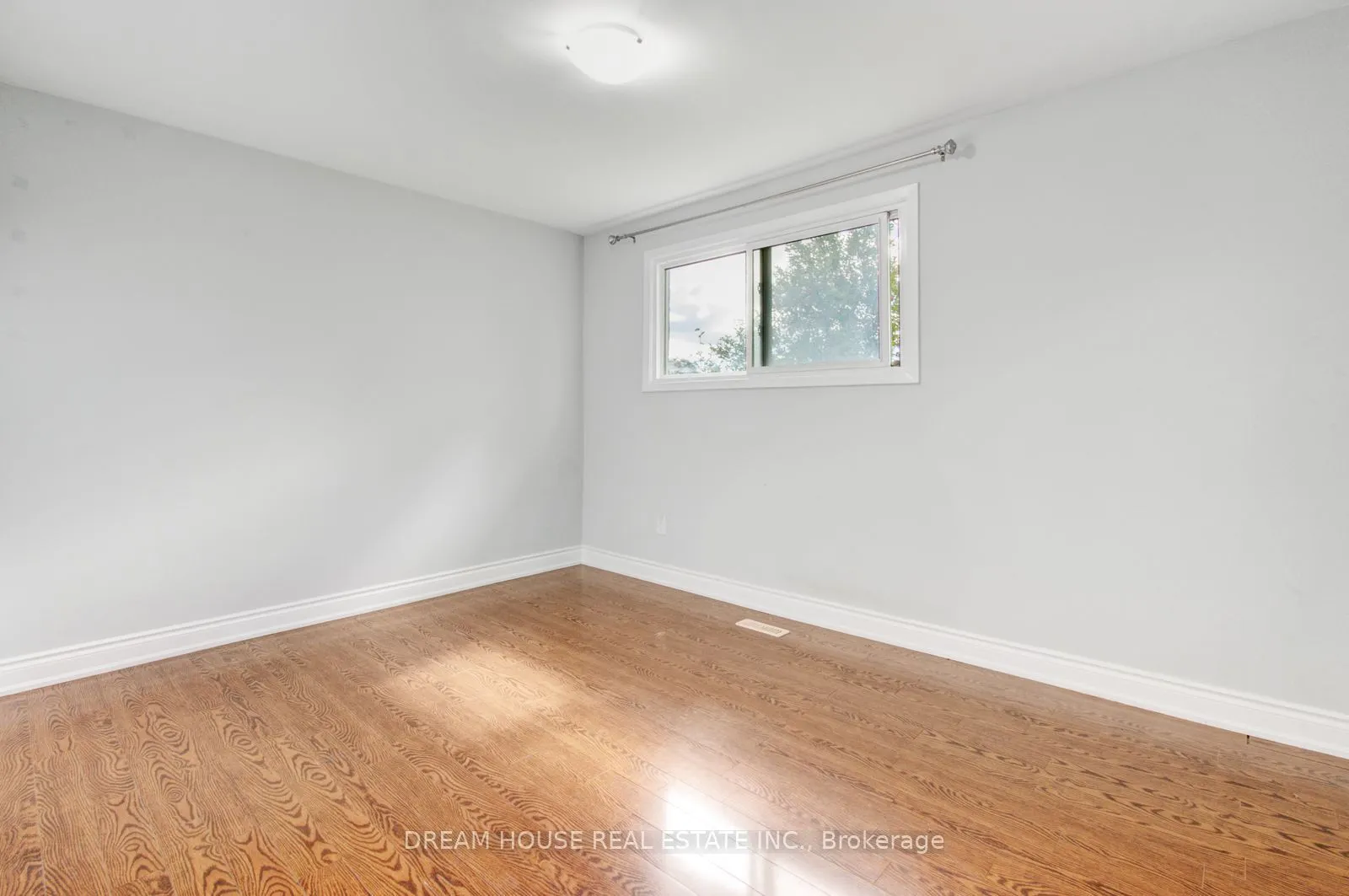 3764 Wyewood Road