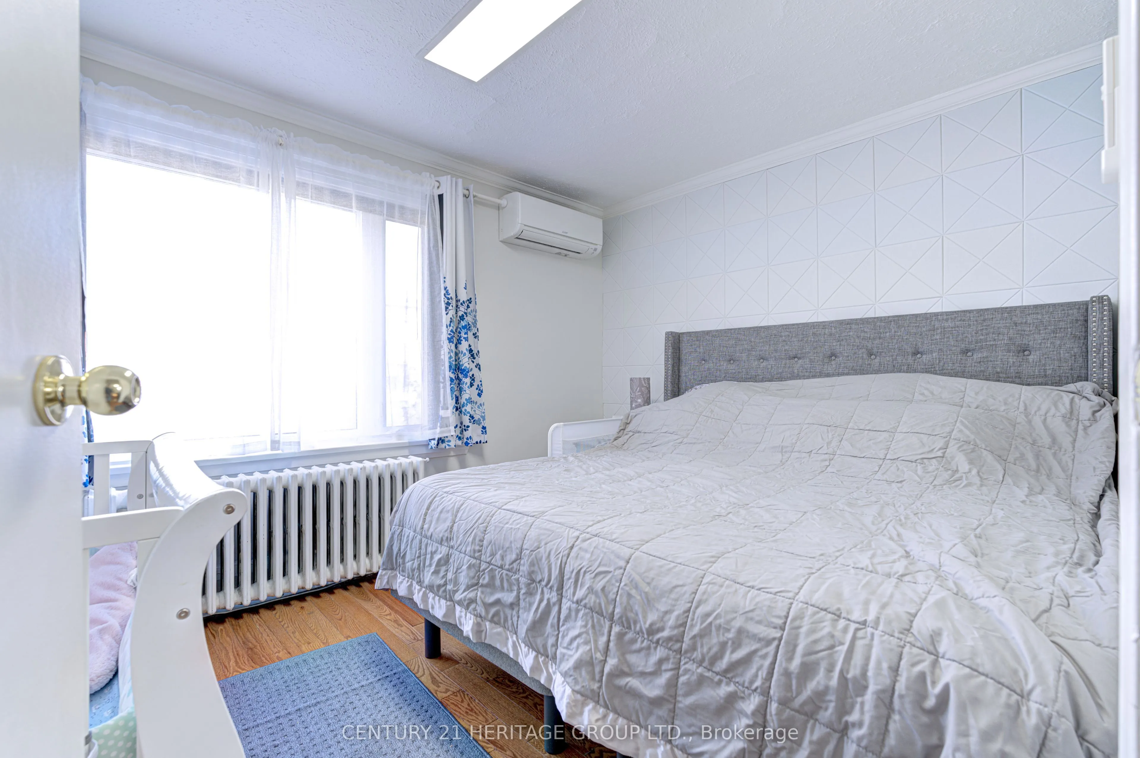 3065 Lake Shore Boulevard W