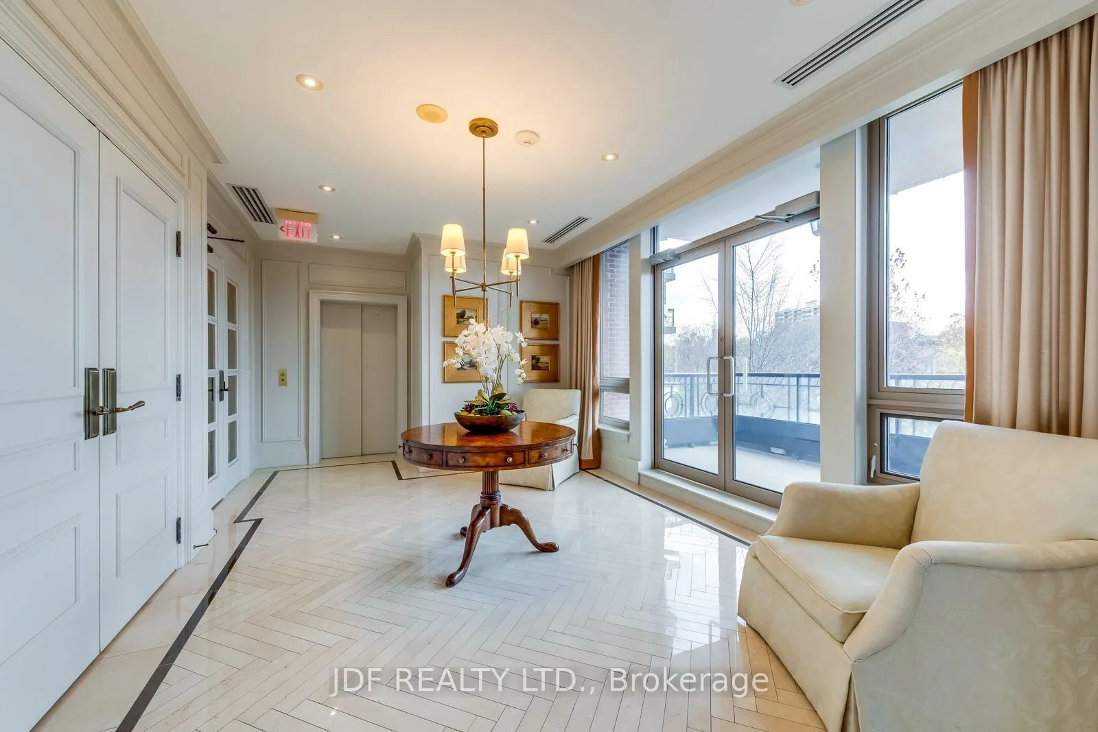 111 Forsythe Street #402