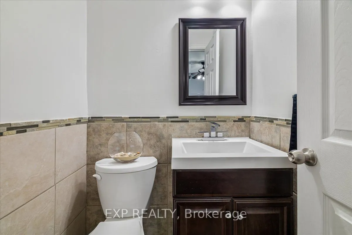 371 Bronte Street S #52