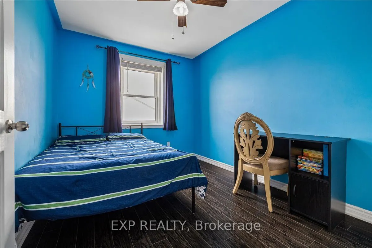 371 Bronte Street S #52