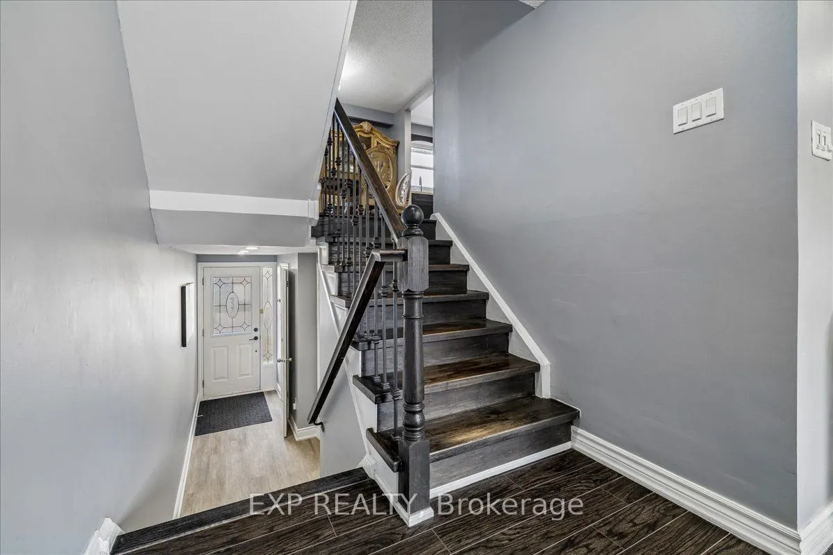 371 Bronte Street S #52