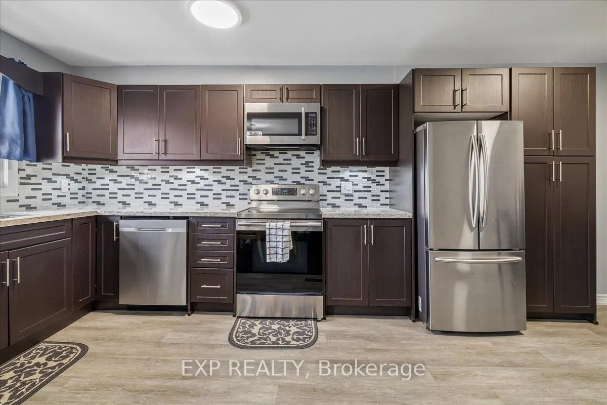 371 Bronte Street S #52