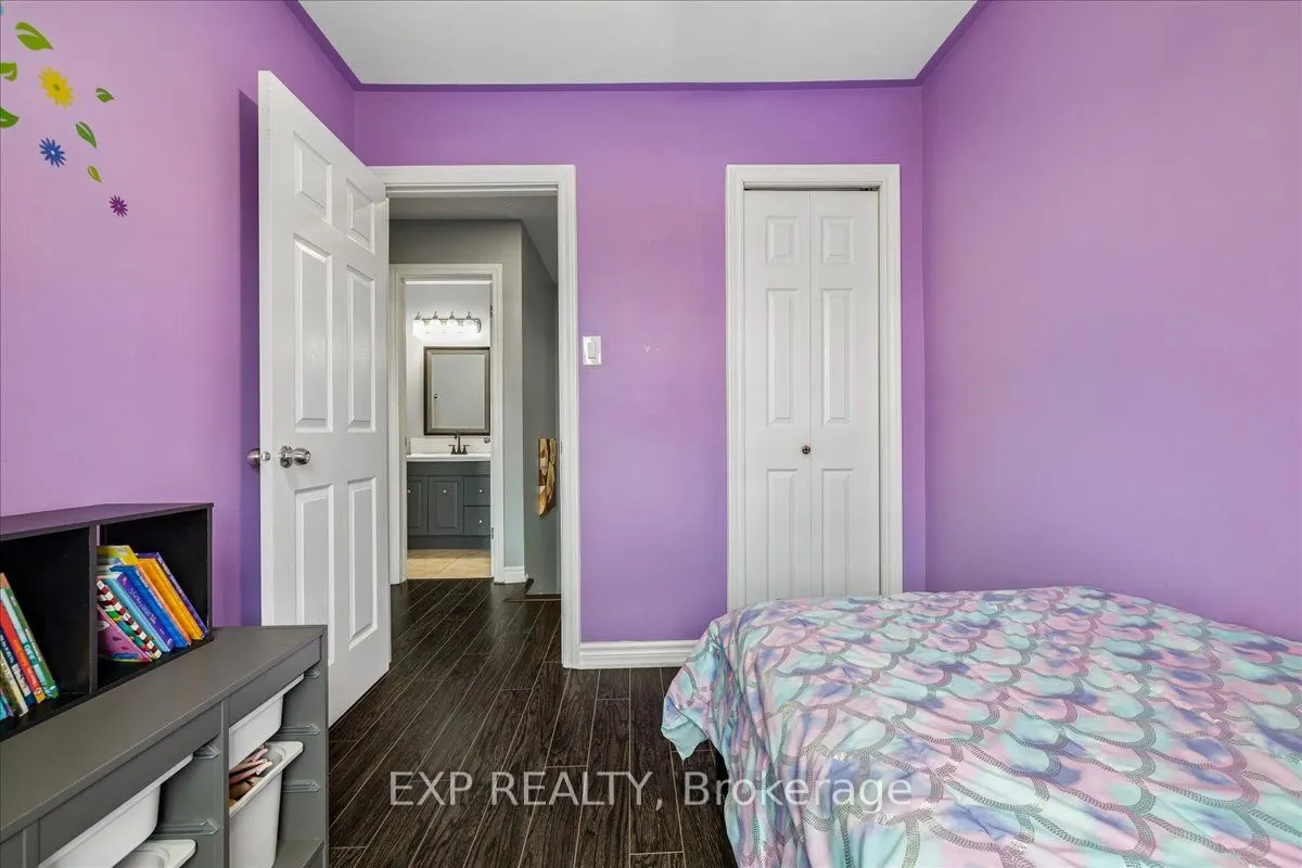 371 Bronte Street S #52