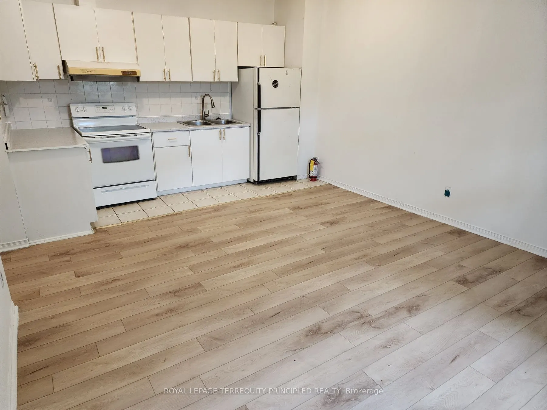 1400 Queen Street W #3