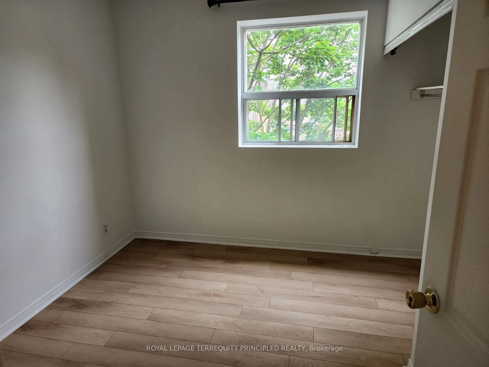 1400 Queen Street W #3