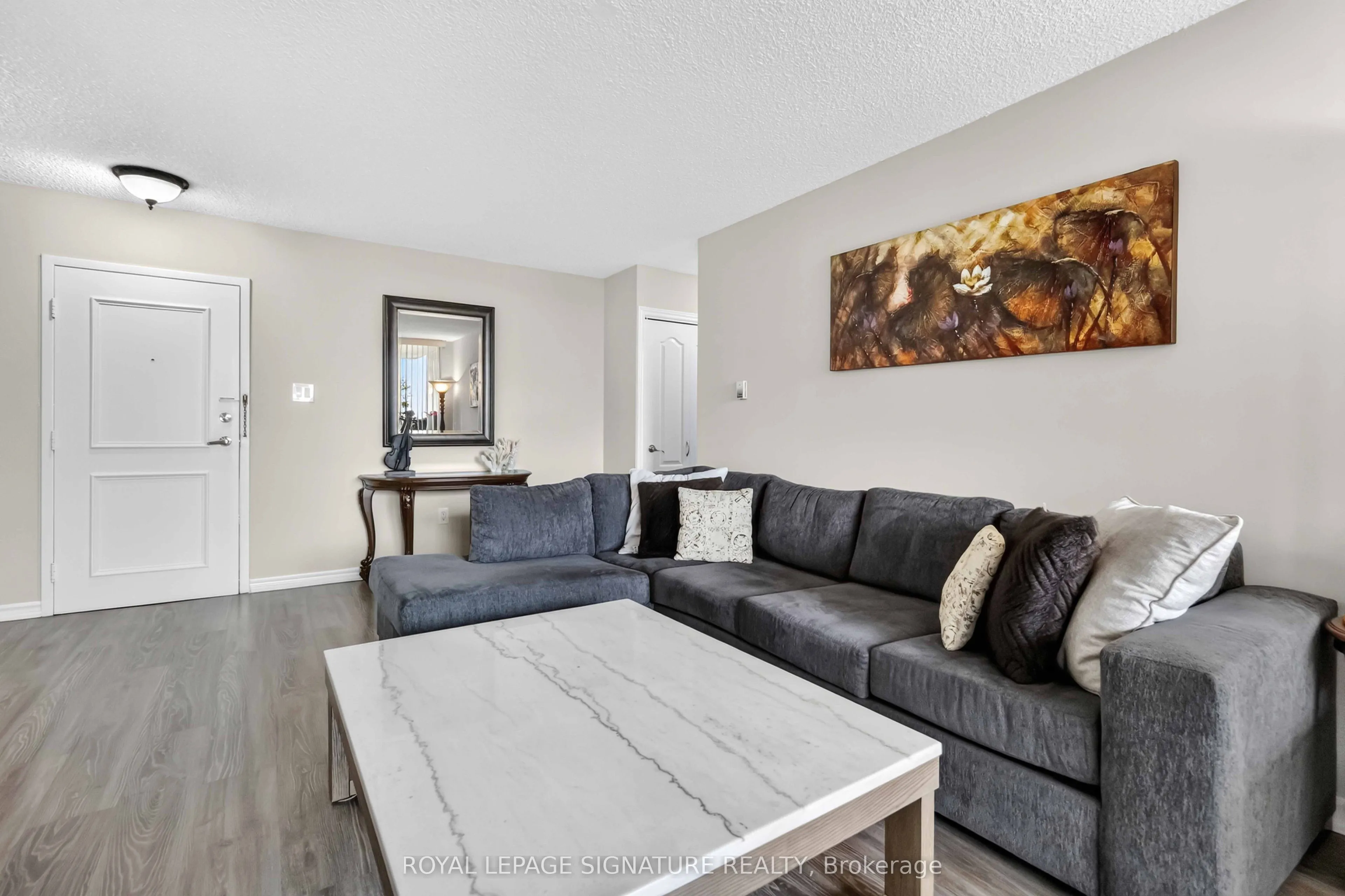 1615 Bloor Street #512