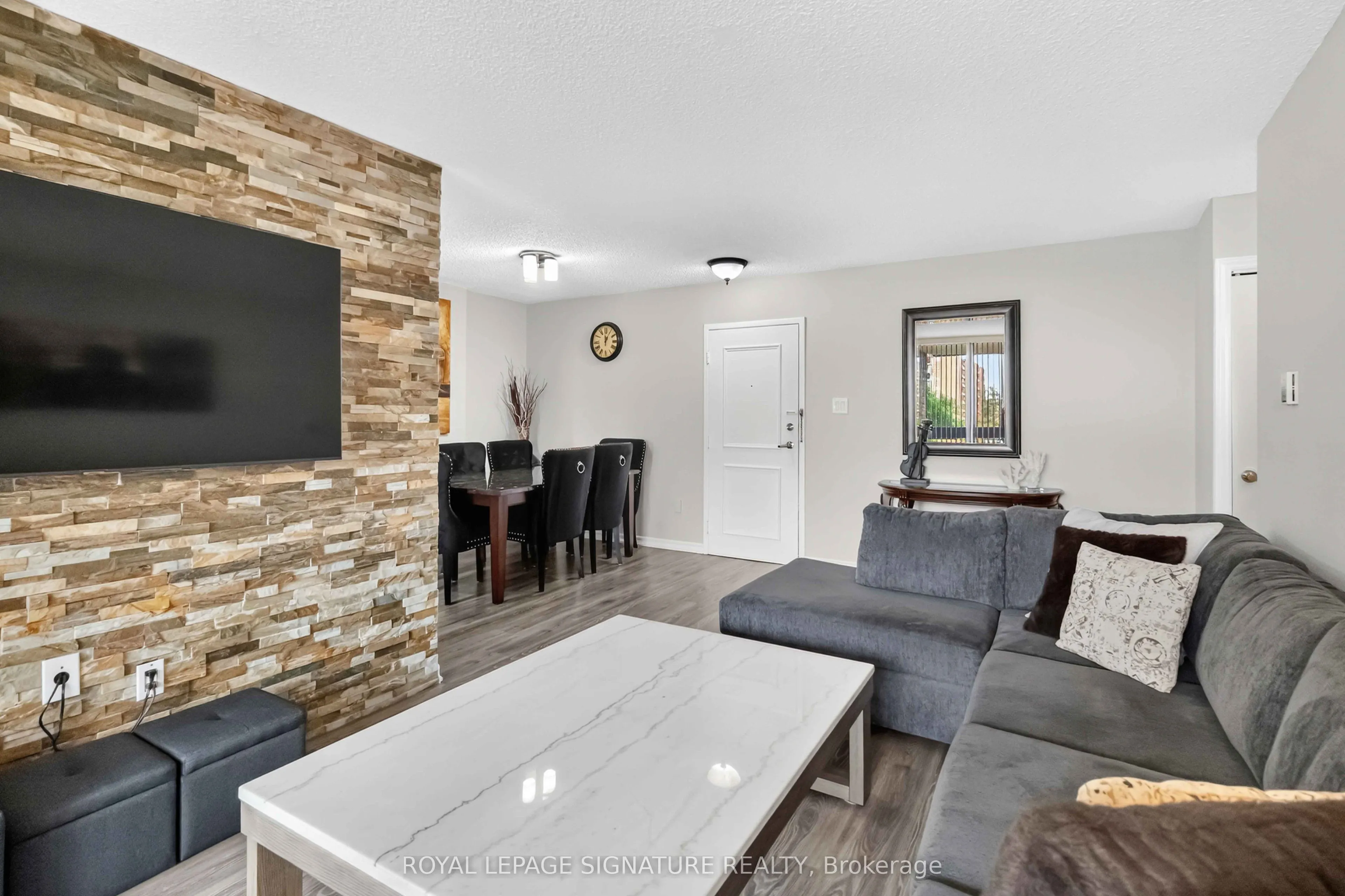1615 Bloor Street #512