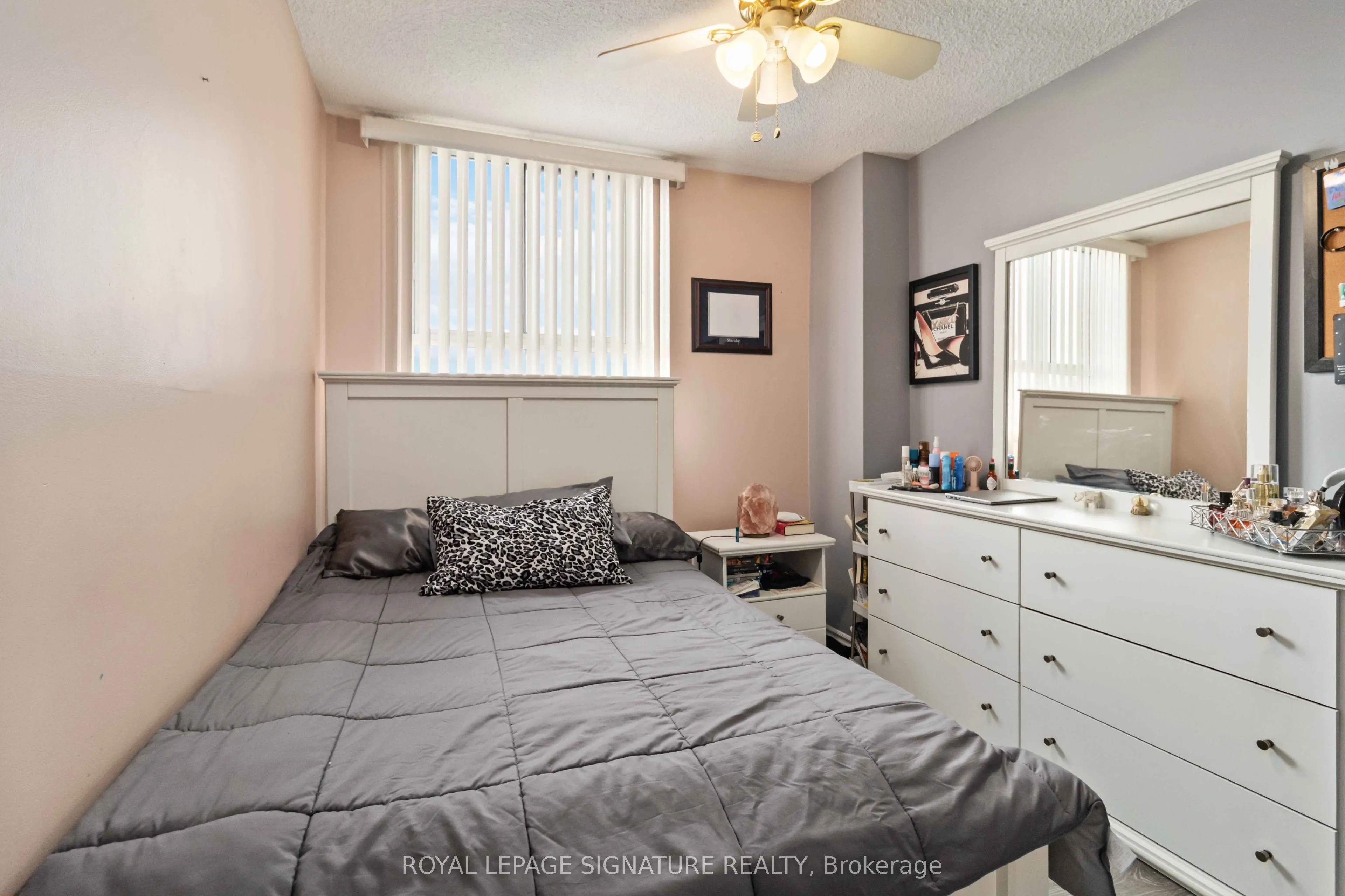 1615 Bloor Street #512